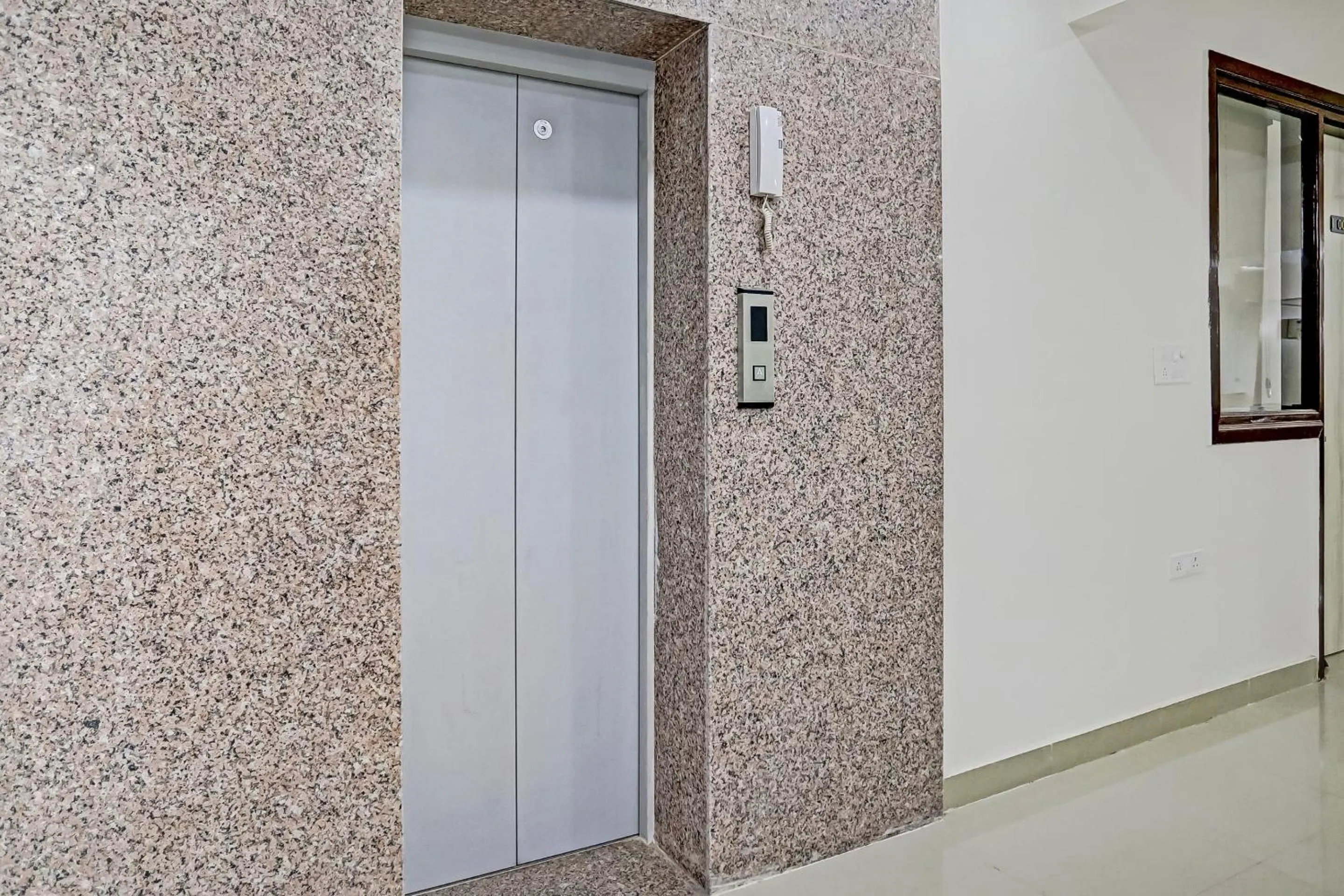 Bathroom in Super Four Seasons