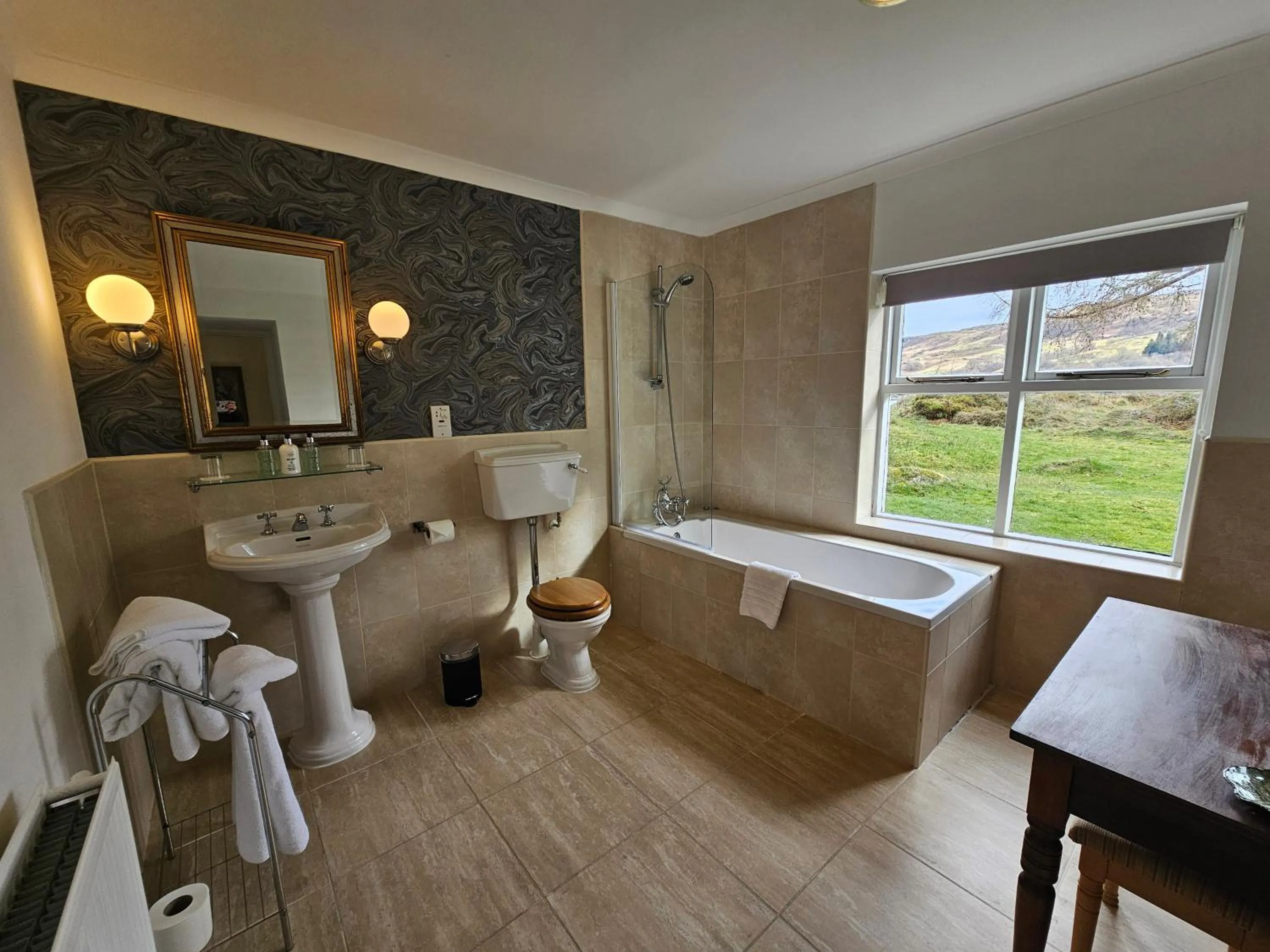 Toilet in Taychreggan, Signature Collection by Eight Continents