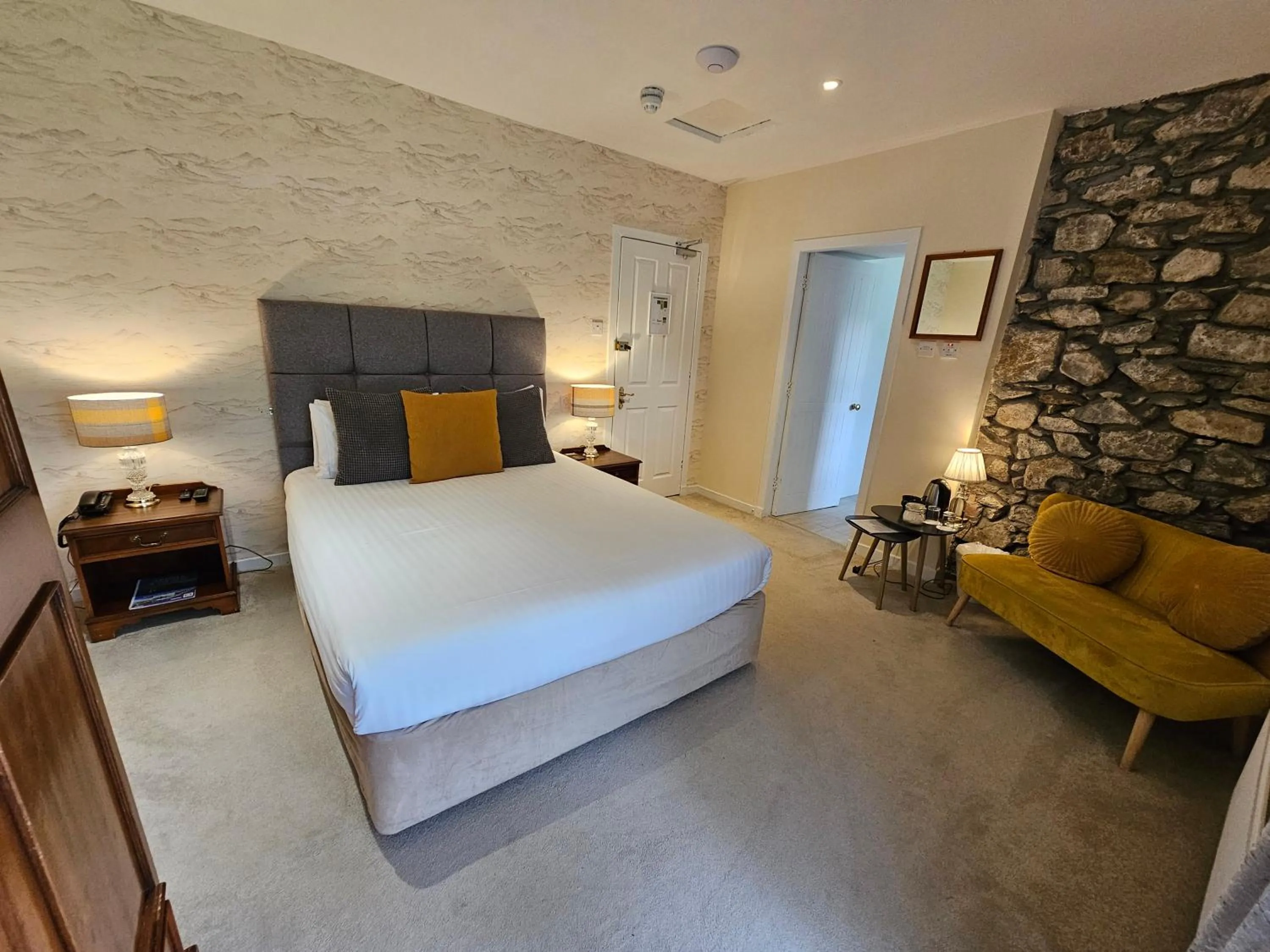 Bedroom, Bed in Taychreggan, Signature Collection by Eight Continents