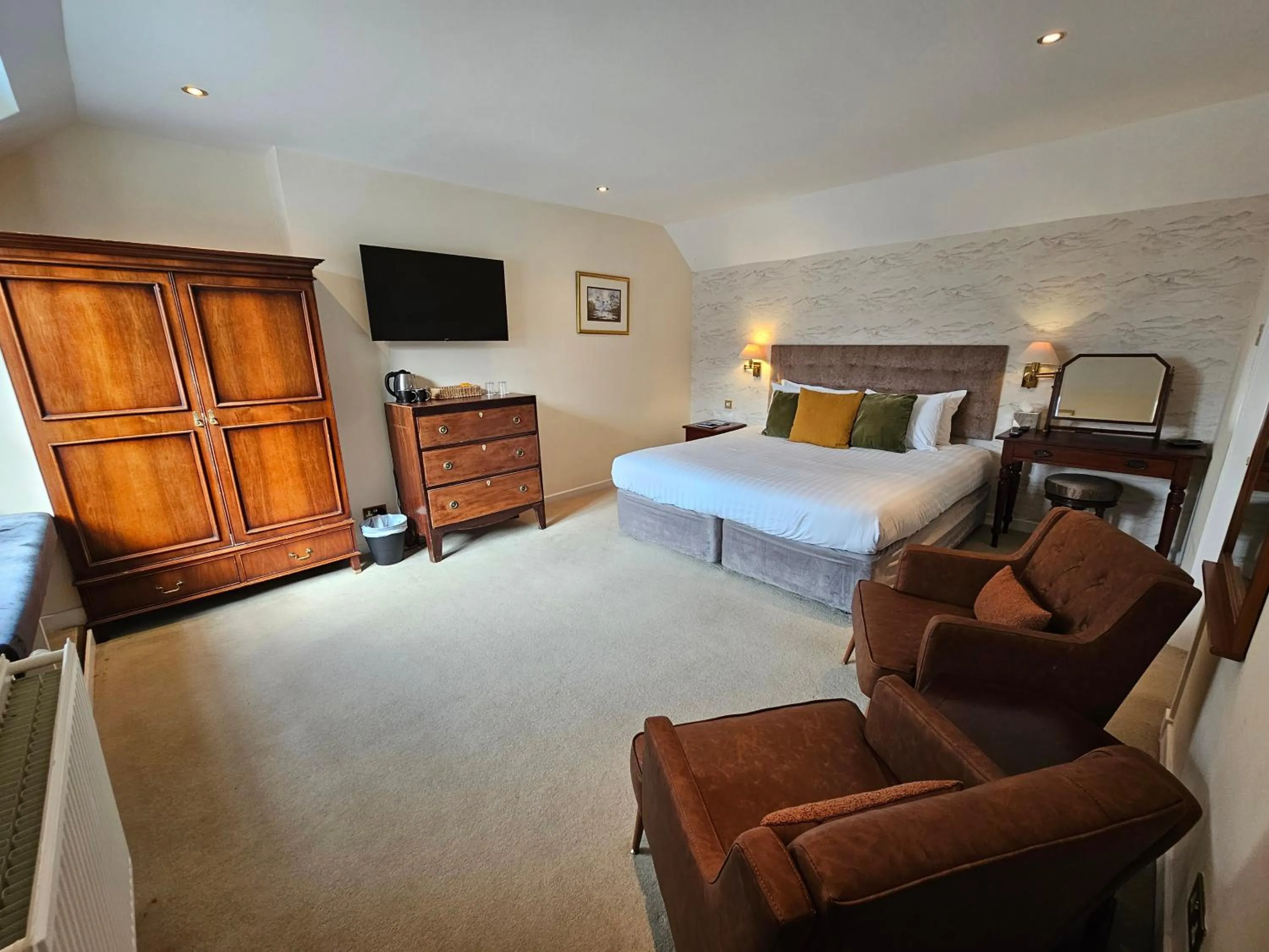 Bedroom, Bed in Taychreggan, Signature Collection by Eight Continents