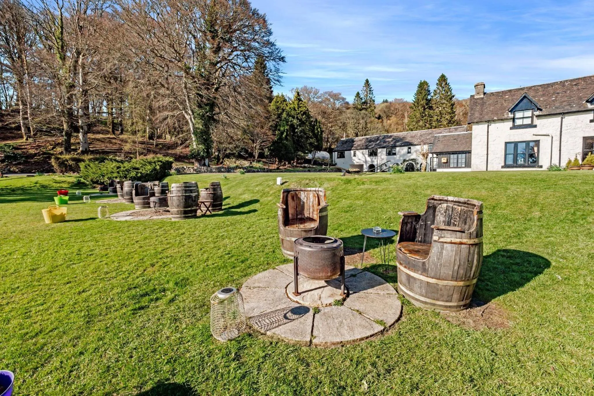 Garden in Taychreggan, Signature Collection by Eight Continents