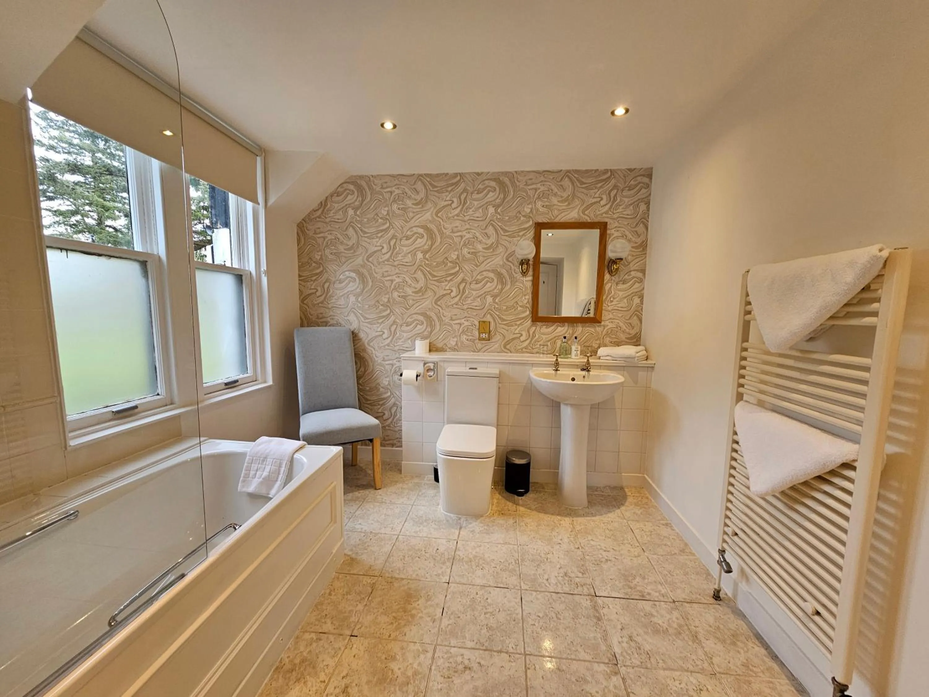 Bathroom in Taychreggan, Signature Collection by Eight Continents