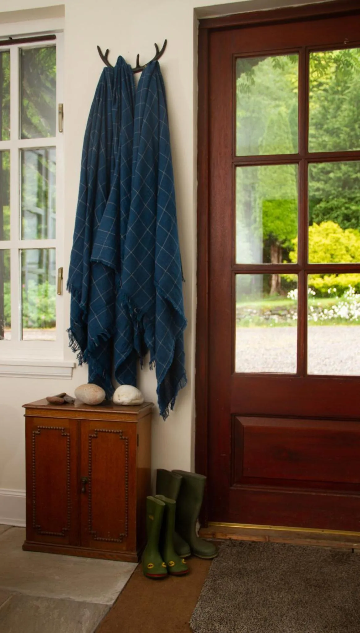 Decorative detail in Taychreggan, Signature Collection by Eight Continents