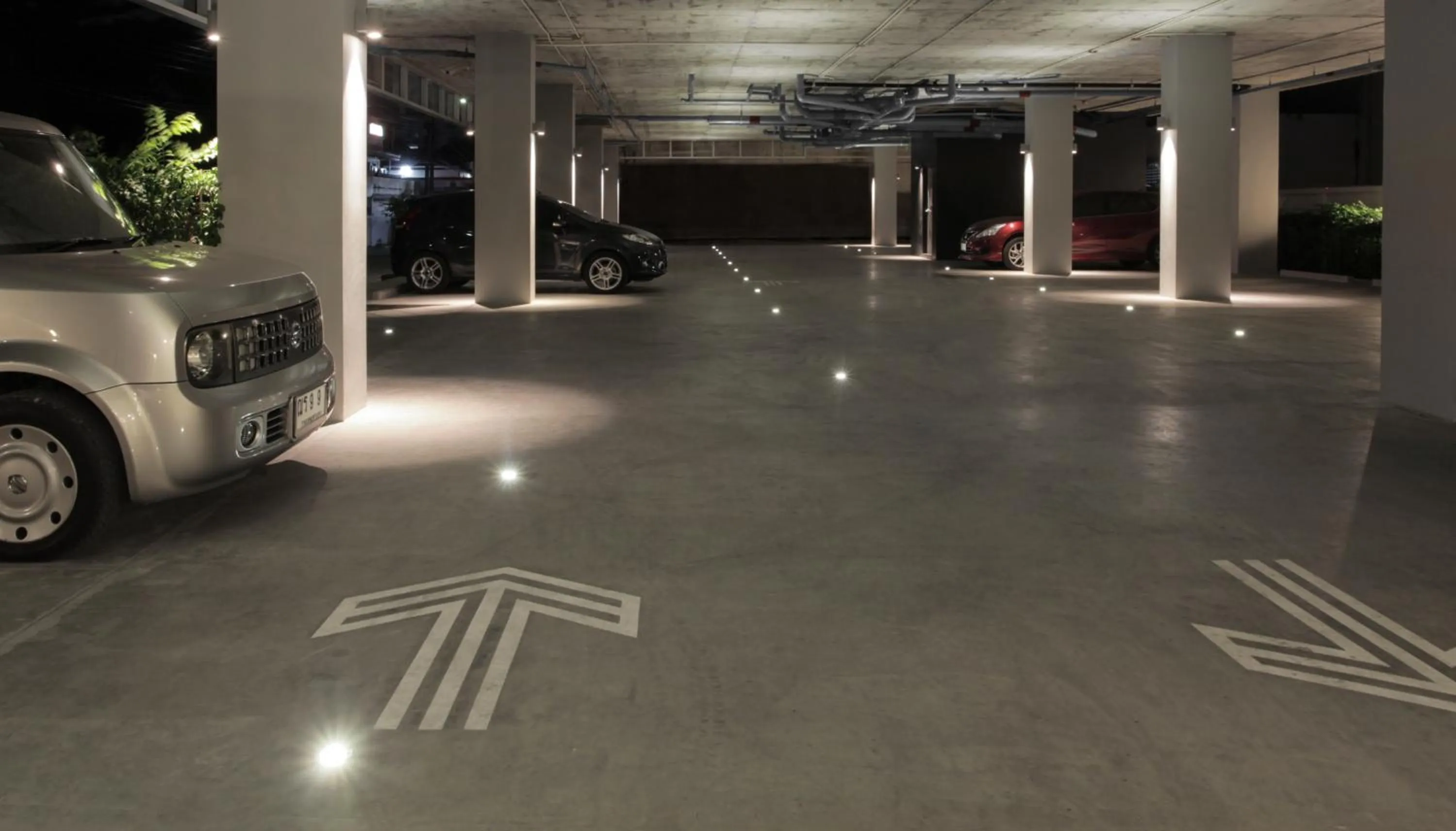 Parking in Olive Hotel Bangkok 64