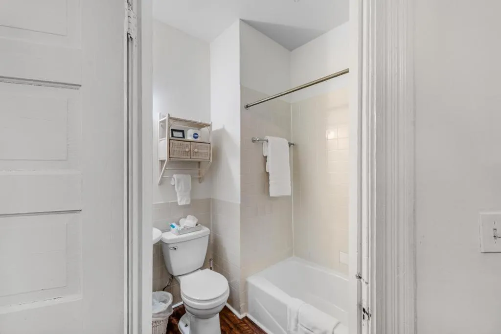 Veranda Historic Inn