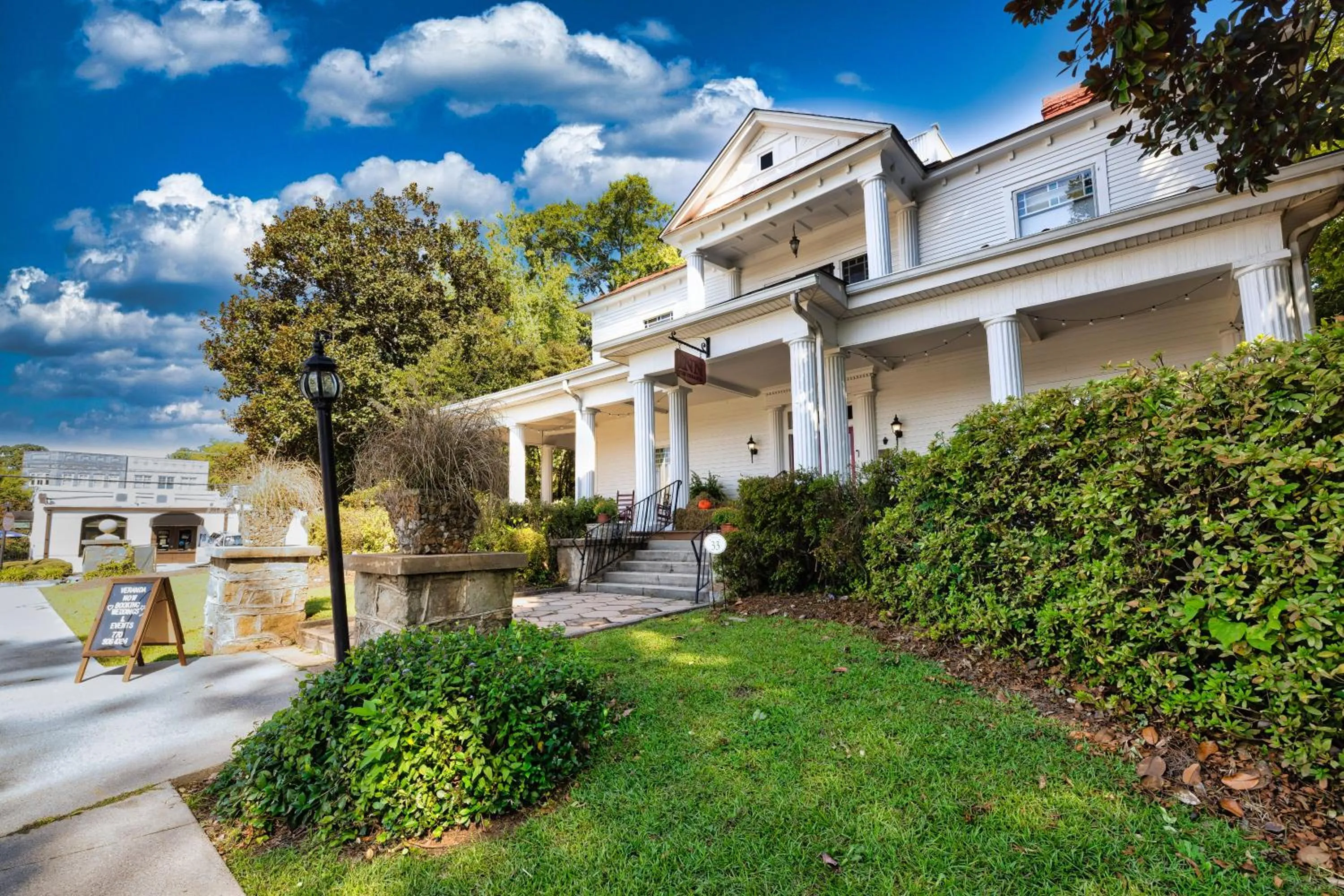 Property building in Veranda Historic Inn