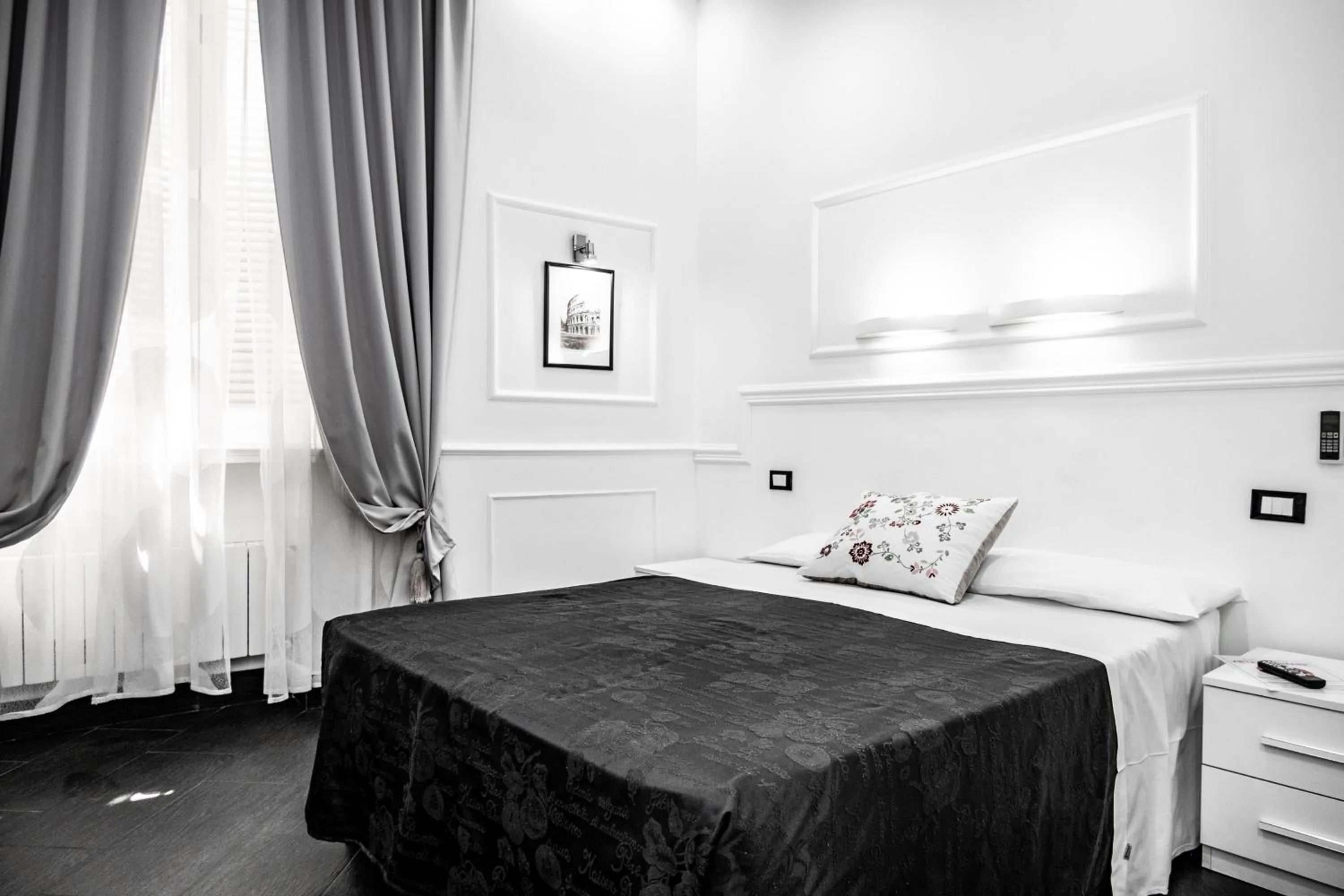 Photo of the whole room, Bed in L'antica Locanda Dell'Orso