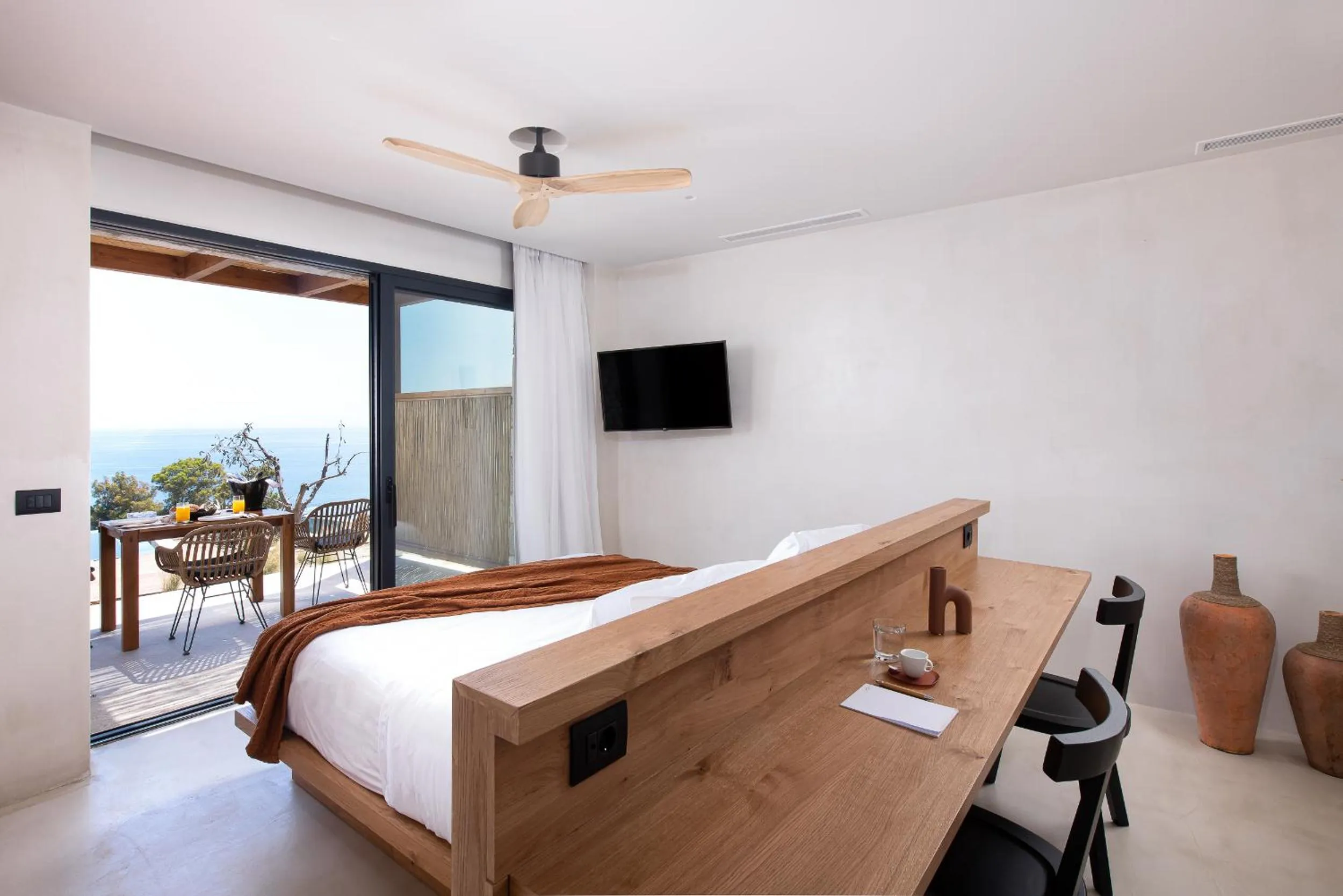 Bed in KOIA All - Suite Well Being Resort - Adults Only