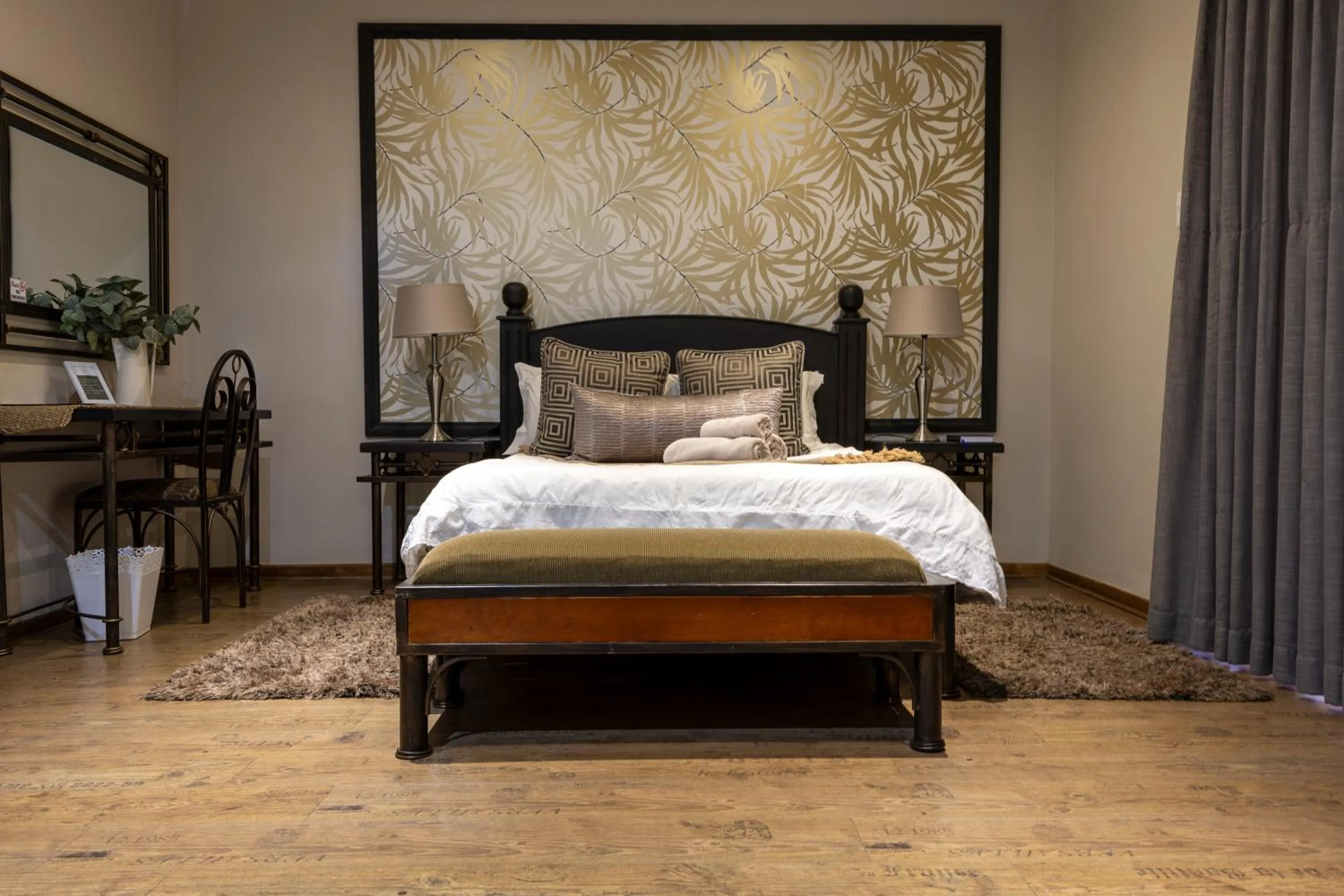 Toilet, Bed in Solo Gracia Guesthouse