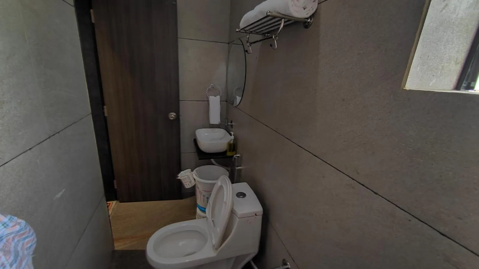 Bathroom in Asopalav Lawns