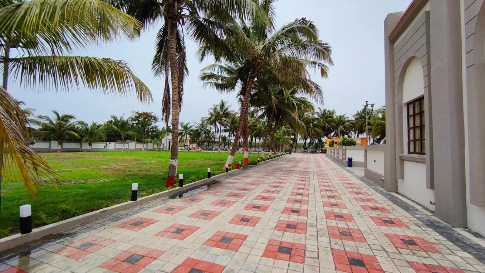 Garden in Asopalav Lawns