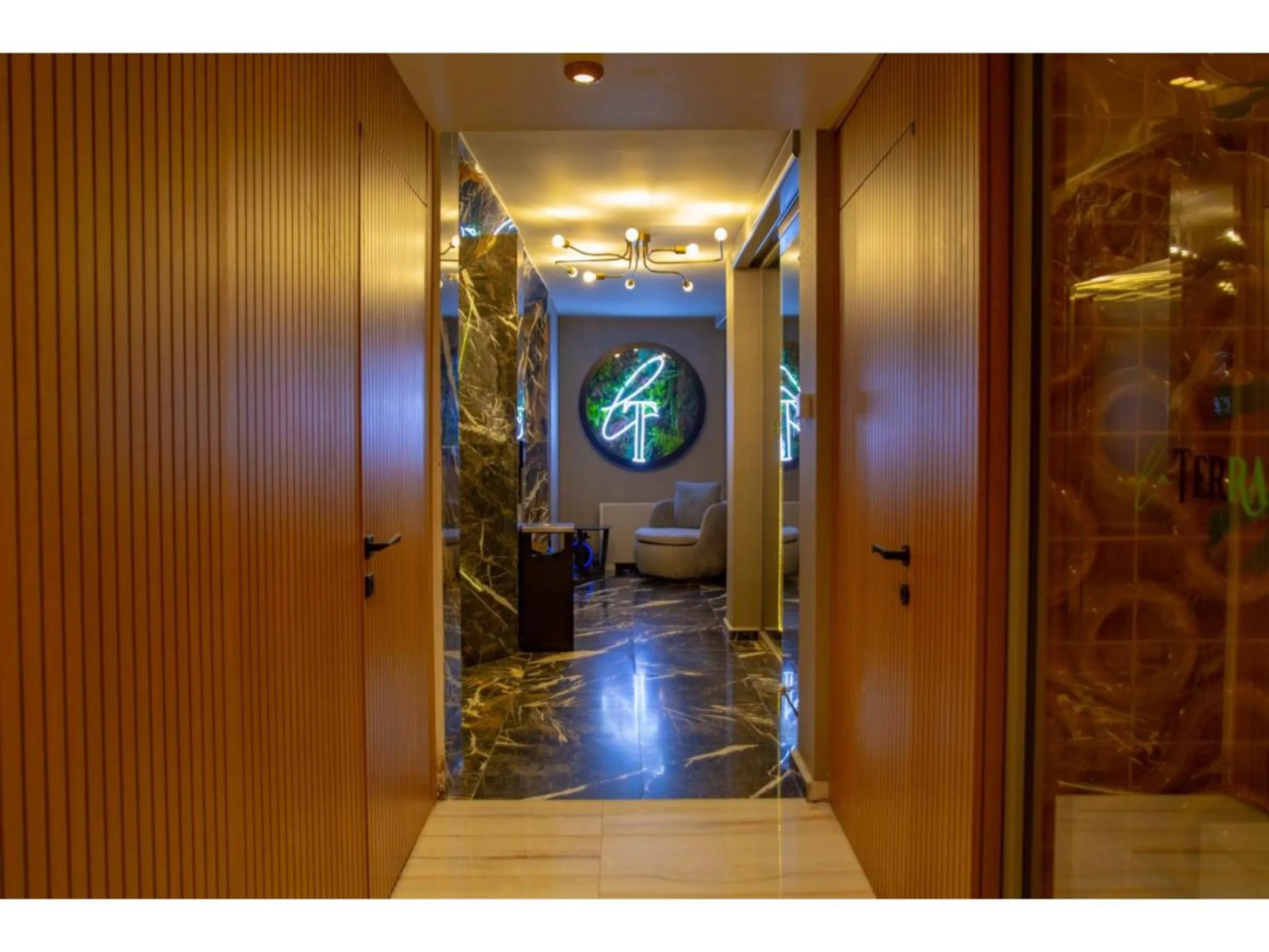 elevator in La Terrazza Hotel