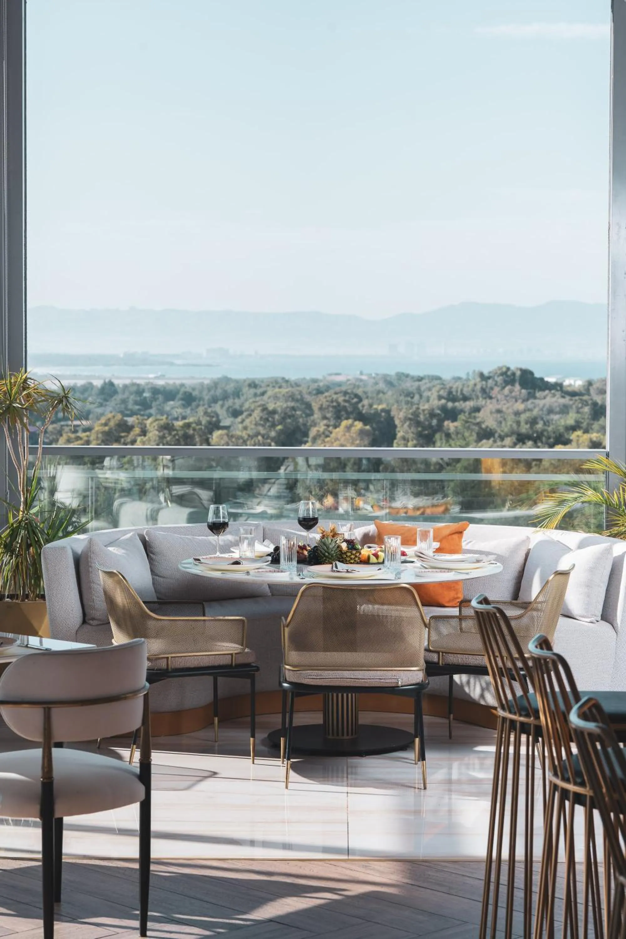 Restaurant/places to eat in La Terrazza Hotel