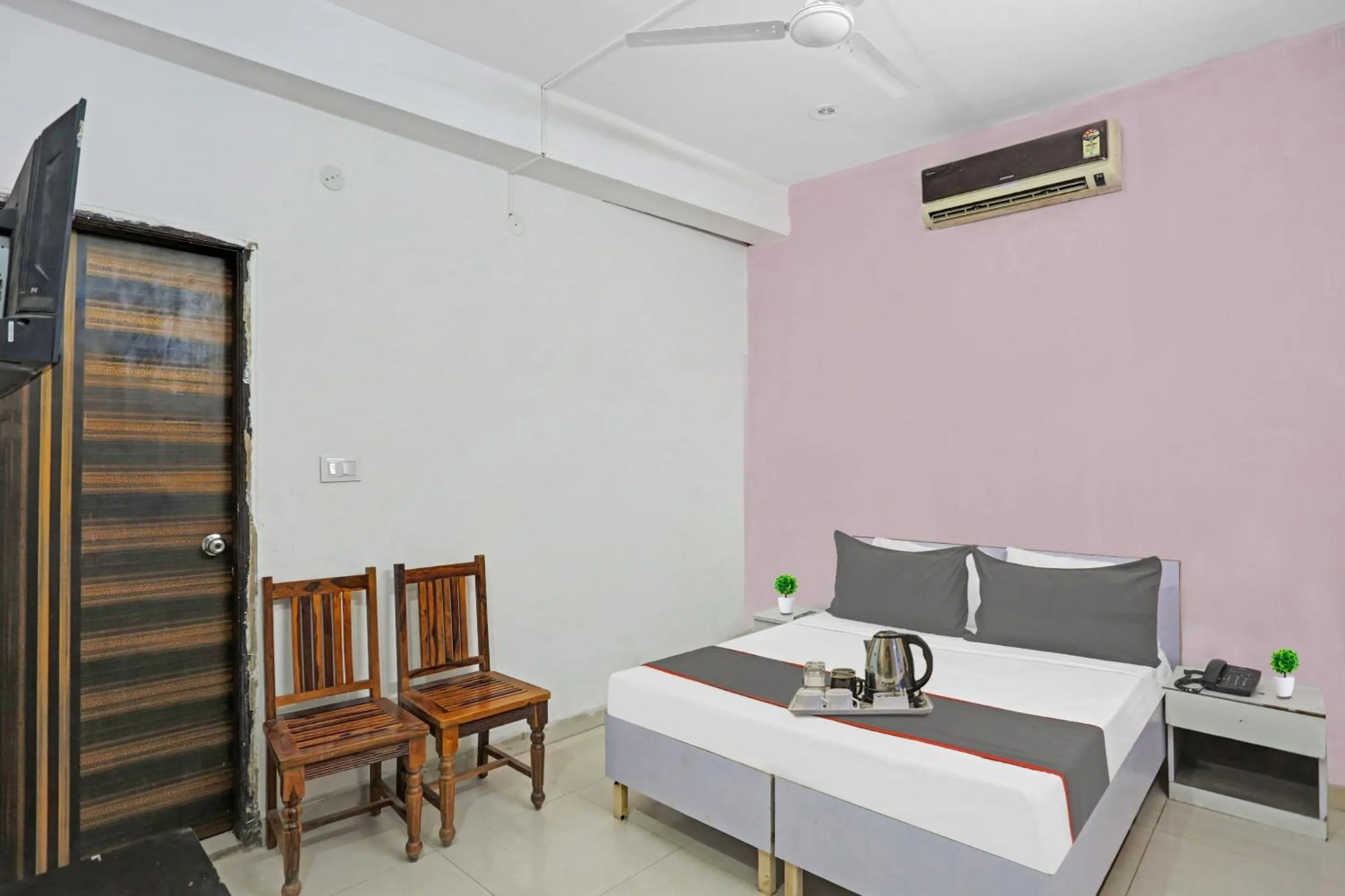 Bedroom, Bed in Hotel O Imperial Residency