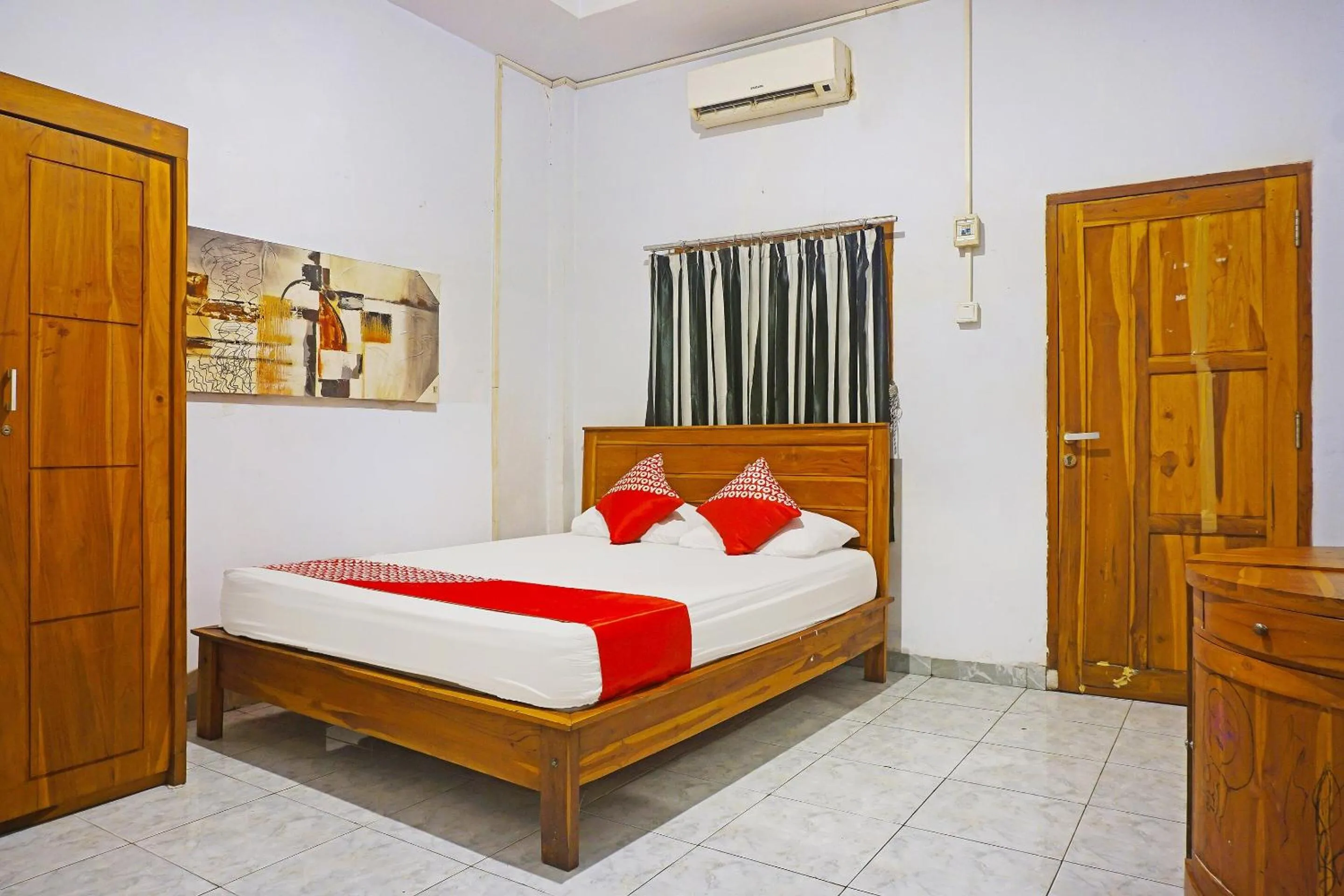 Bedroom, Bed in Hotel O Anggrek Homes Makassar