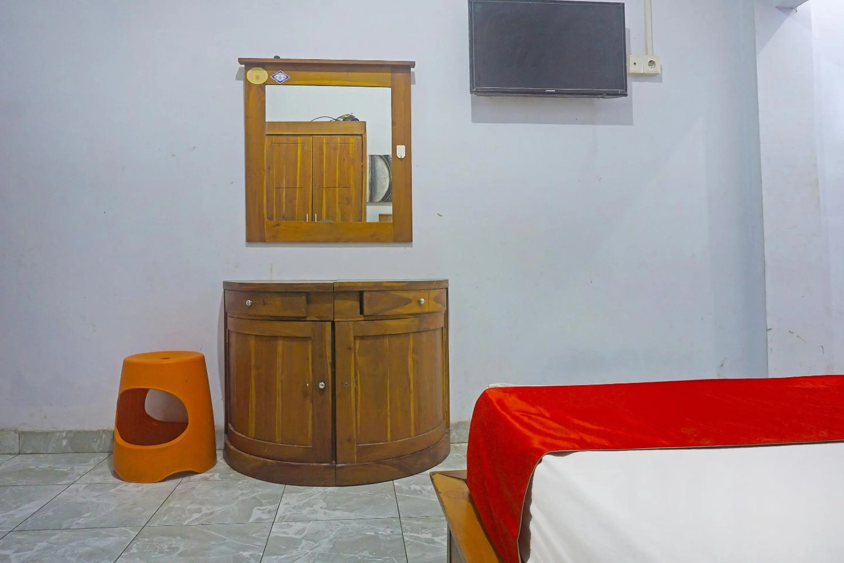 Bedroom, Bed in Hotel O Anggrek Homes Makassar
