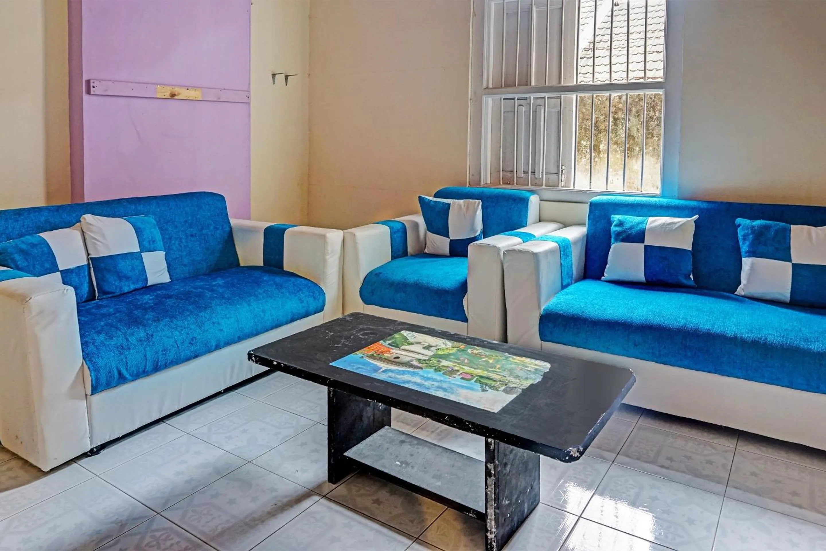 Lobby or reception in OYO Life 91452 Ngajeng Peken Homestay