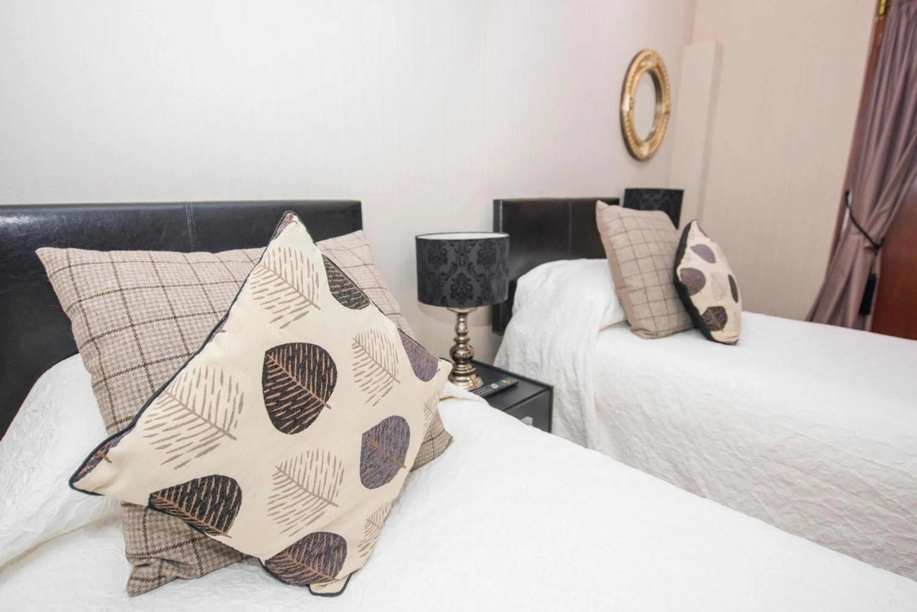 Bedroom in The Blue Bell Inn