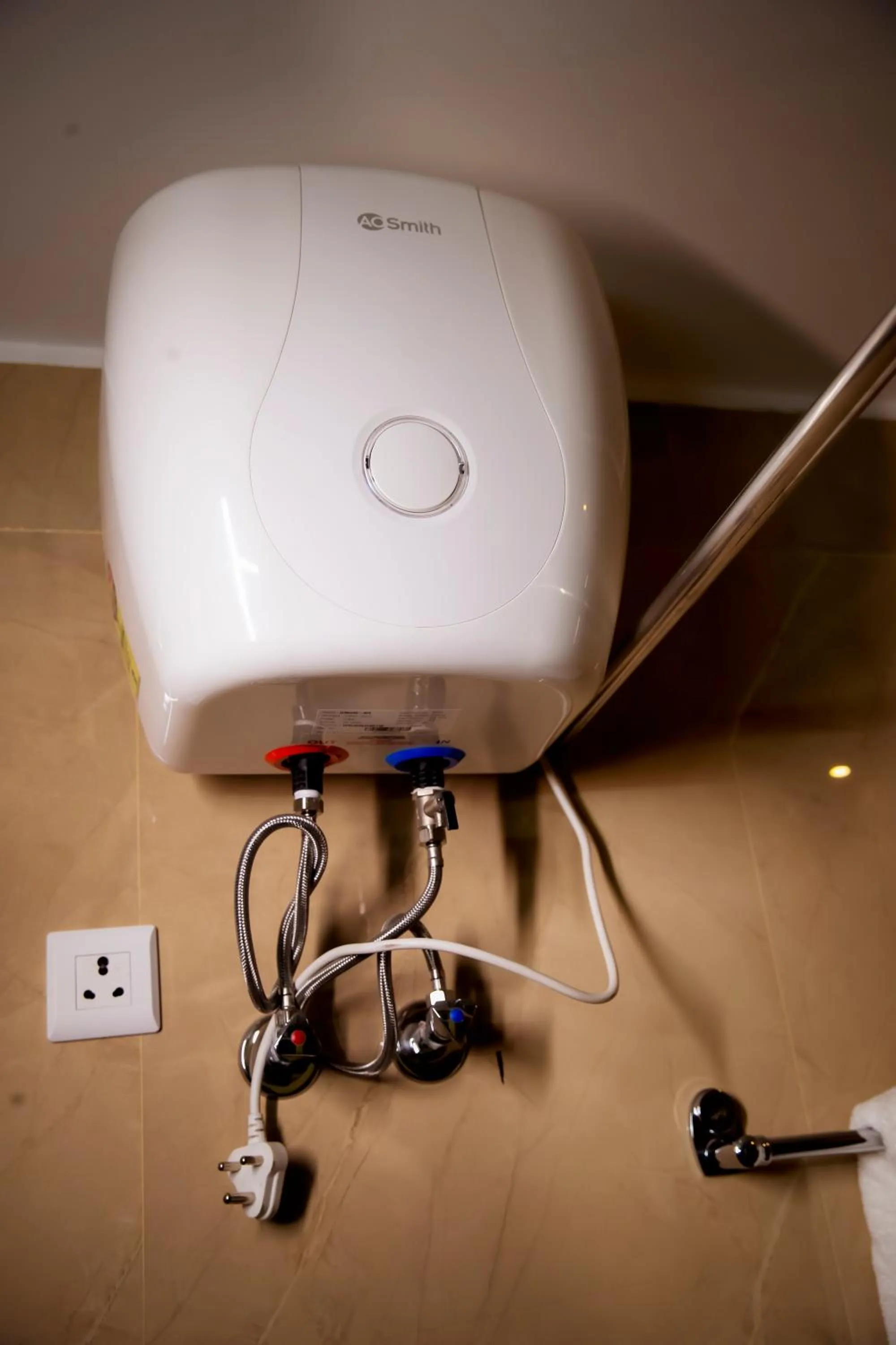 Bathroom in Lime Tree Luxury Studio - Service Apartment Near Artemis Hospital ,Gurgaon