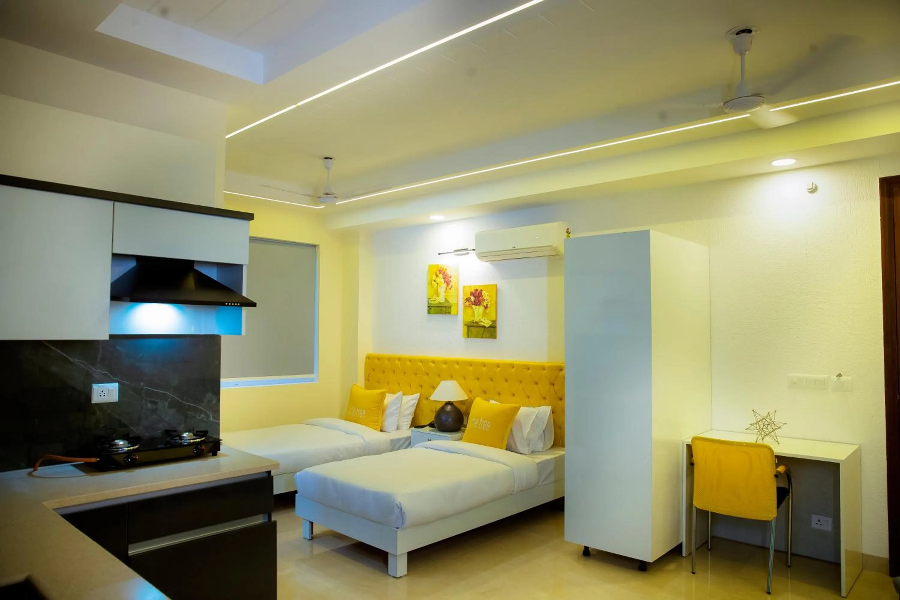 TV and multimedia, Bed in Lime Tree Luxury Studio - Service Apartment Near Artemis Hospital ,Gurgaon