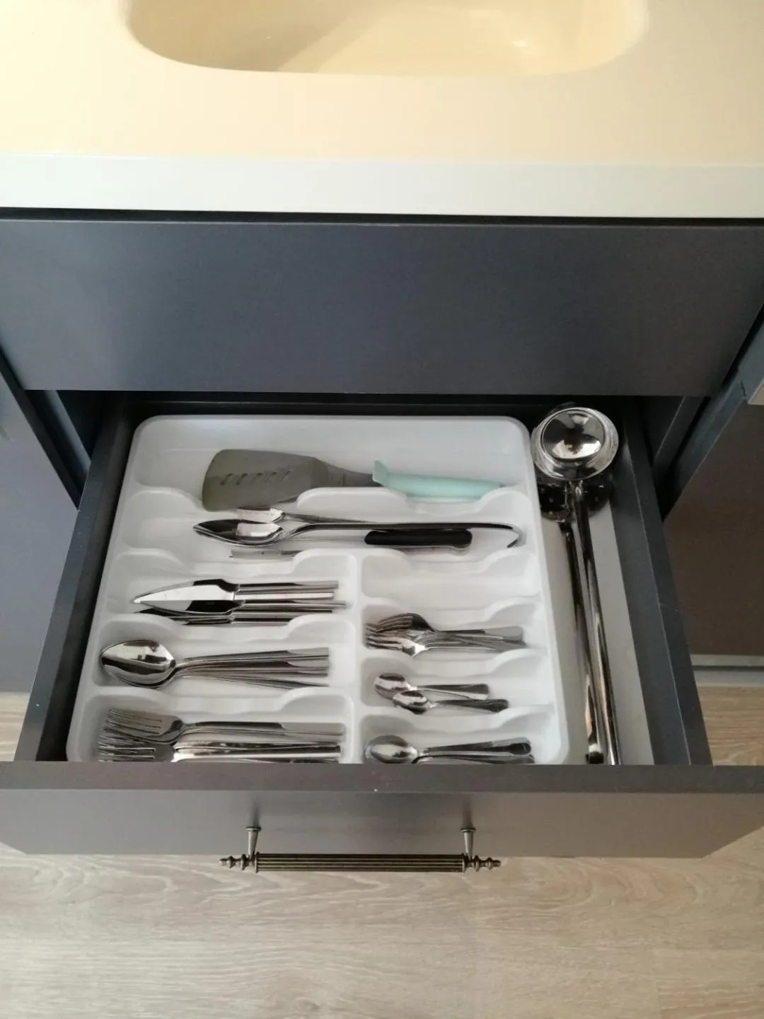 Kitchen or kitchenette in Channel Suites