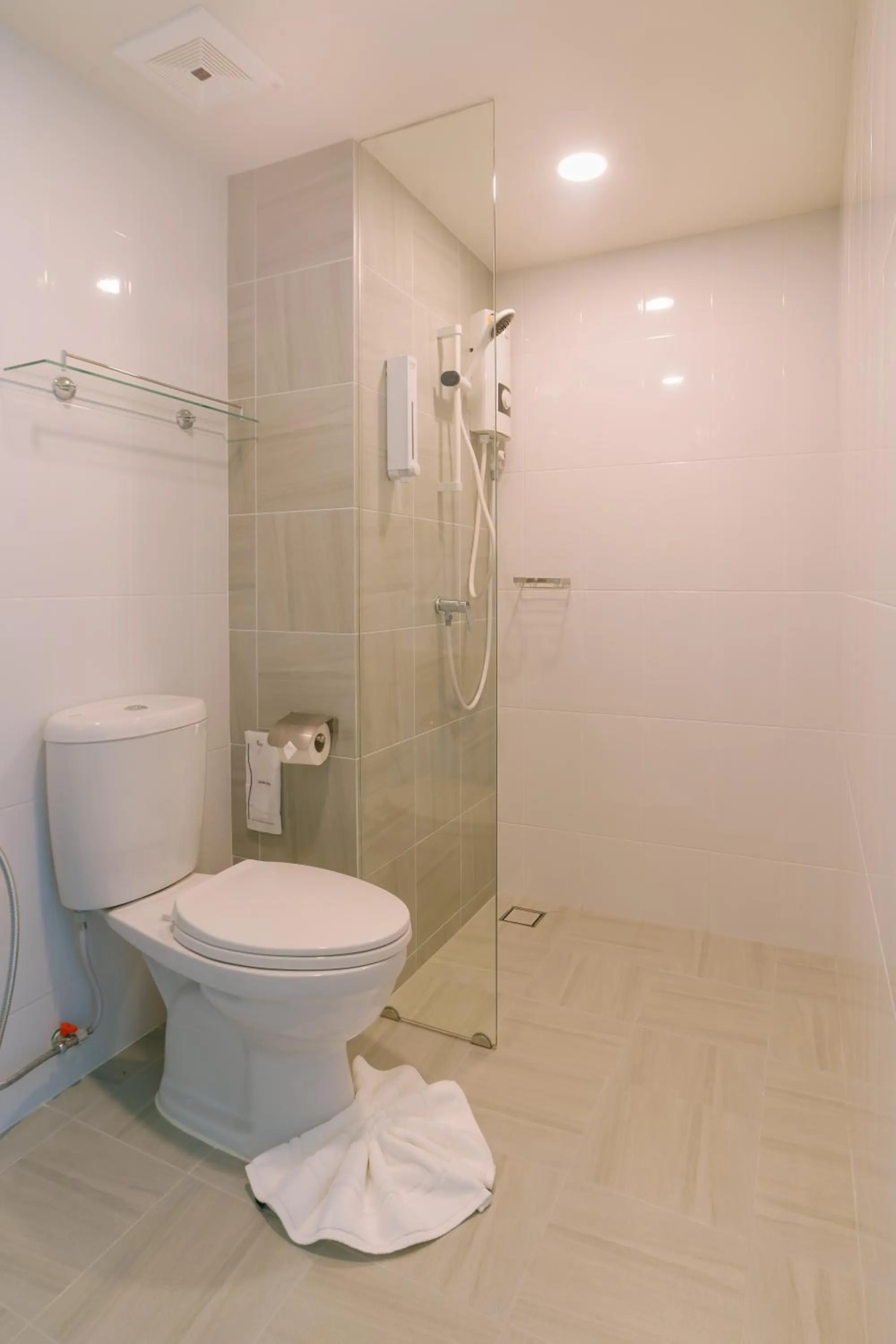 Shower in วัน บัดเจท เชียงราย ซอยสวรรค์ One Budget Hotel Chiangrai Soi Sawan