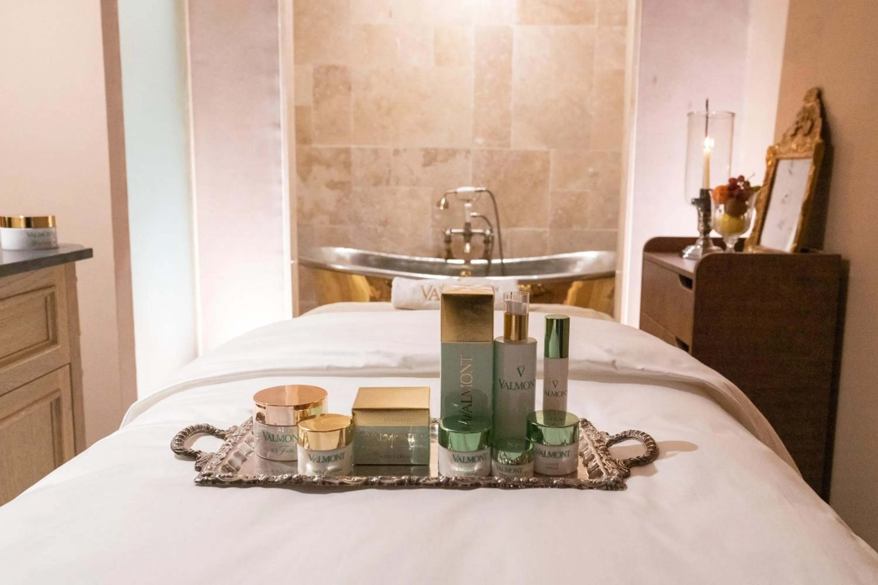 Spa and wellness centre/facilities, Bed in Relais & Château Louise de La Vallière