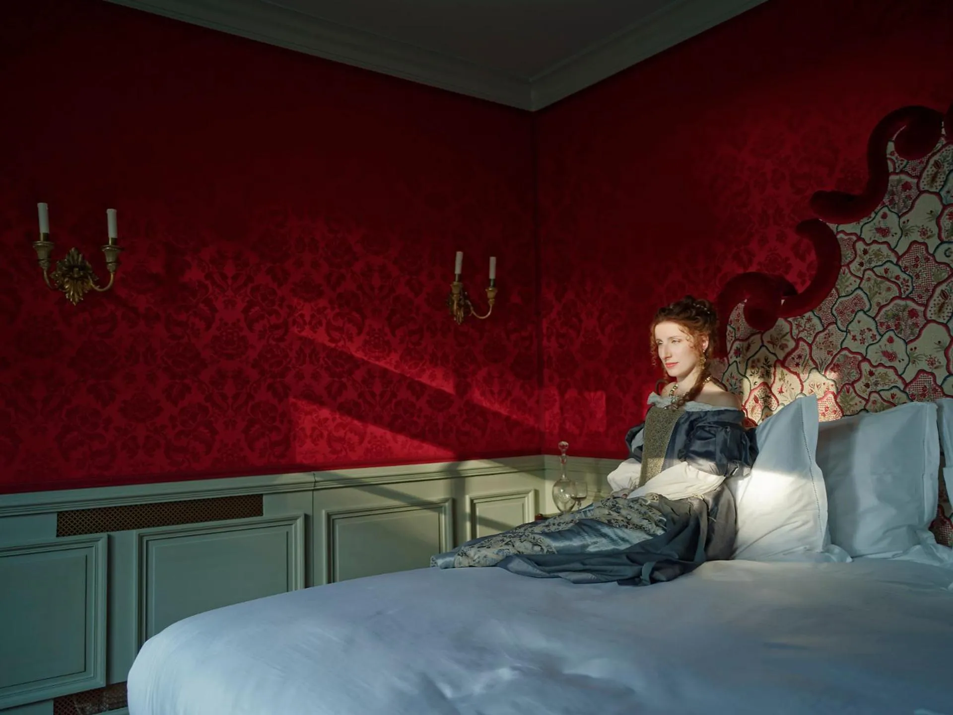 Bed in Relais & Château Louise de La Vallière