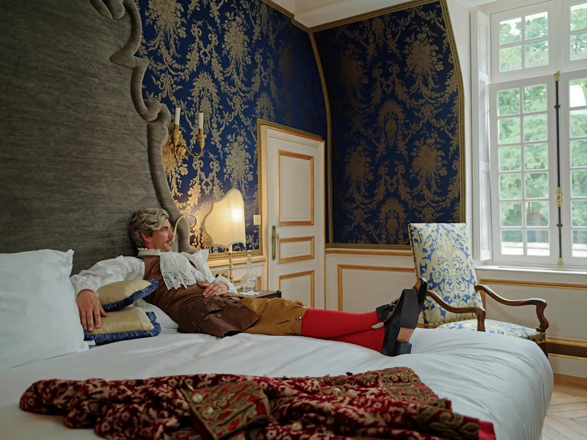 Bed in Relais & Château Louise de La Vallière