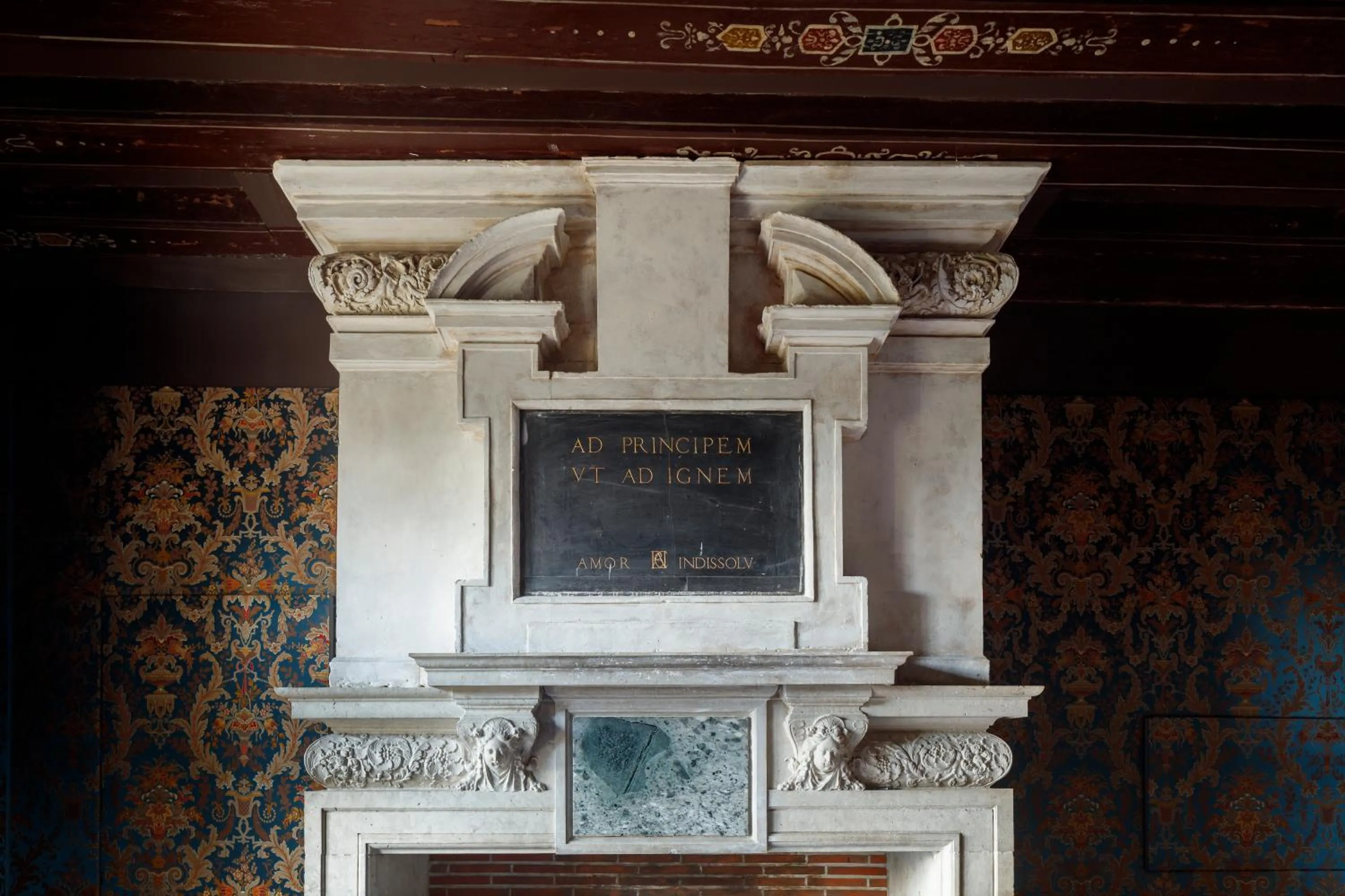 Decorative detail in Relais & Château Louise de La Vallière