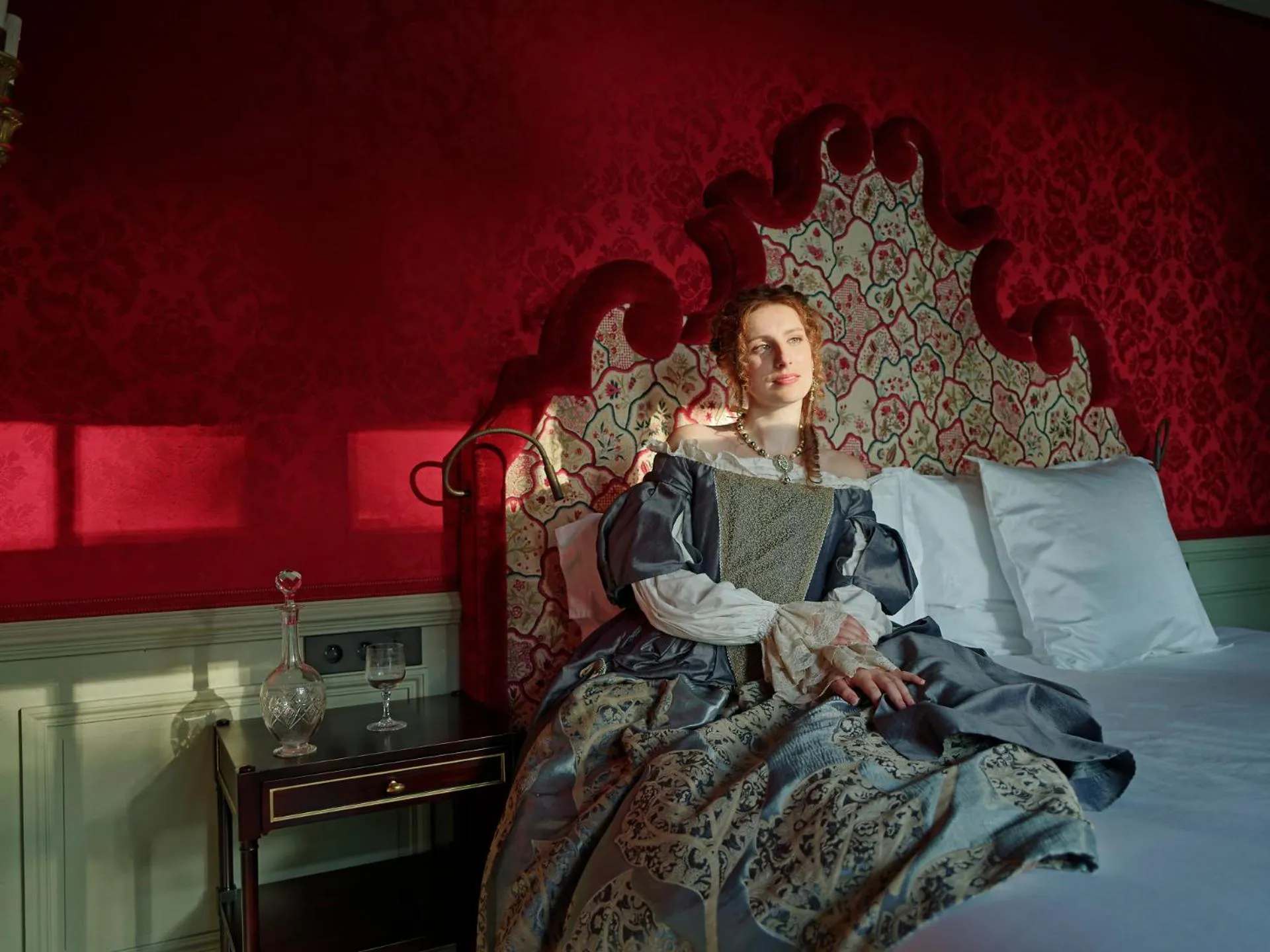 Bed in Relais & Château Louise de La Vallière