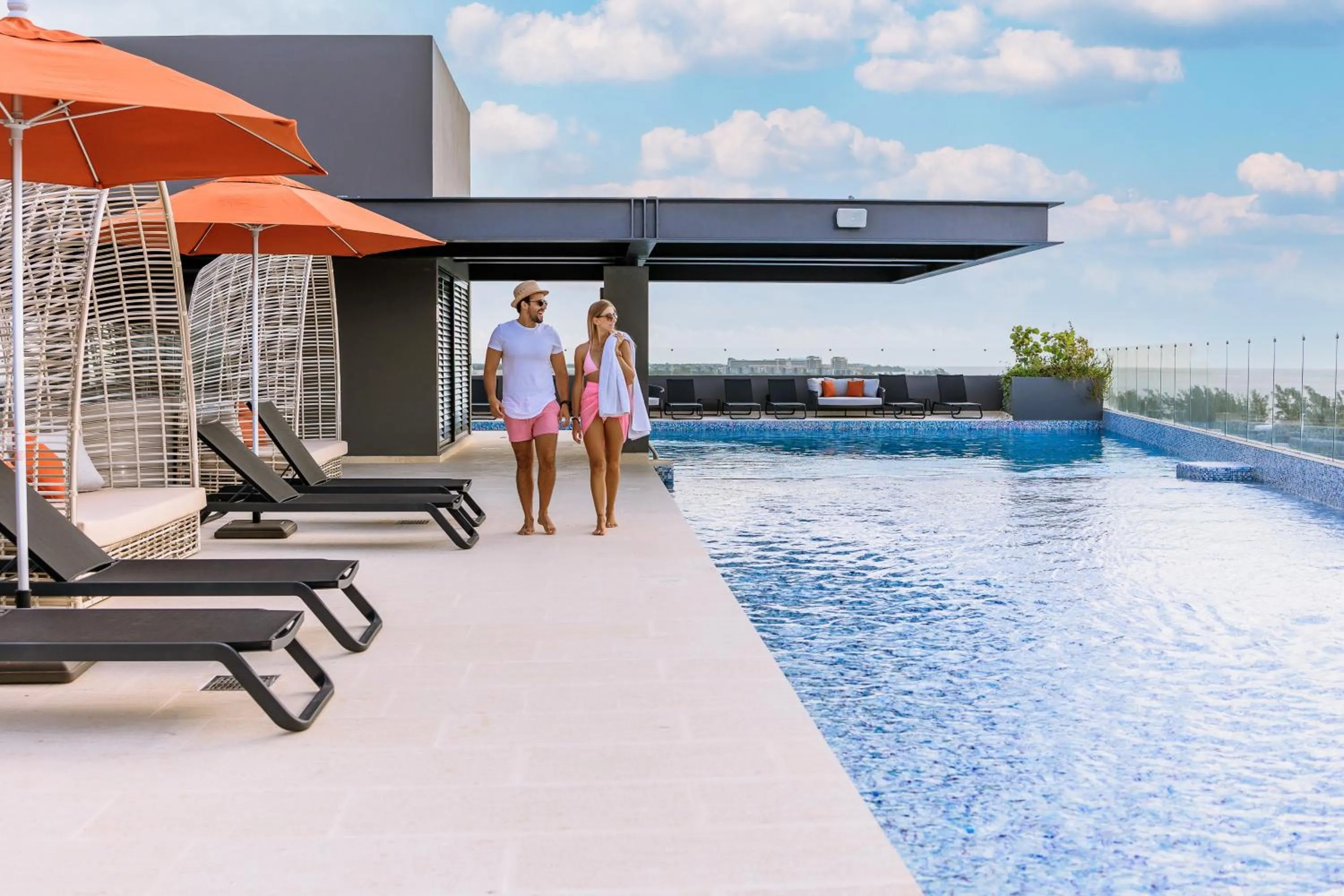 Swimming pool in Singular Dream Beach Residences