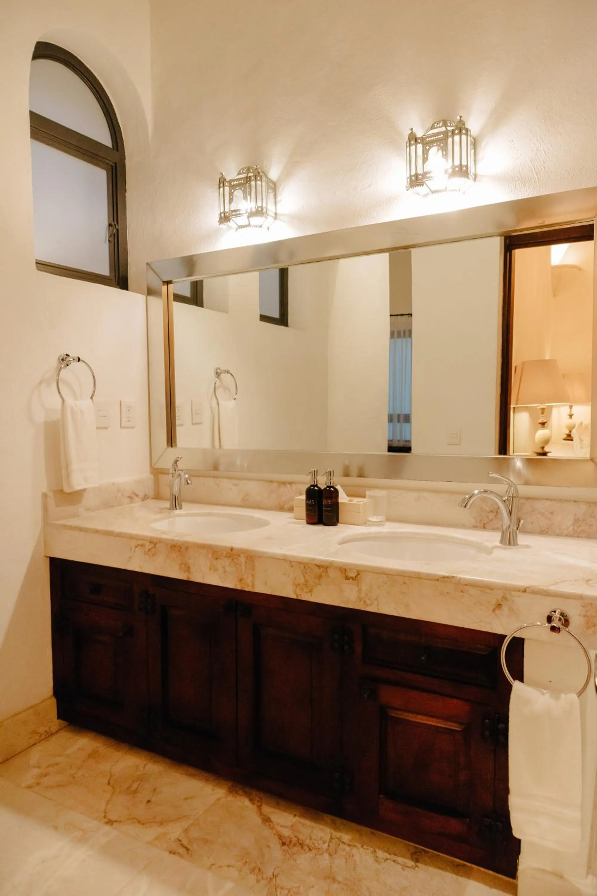 Bathroom in Hacienda Los Arcangeles