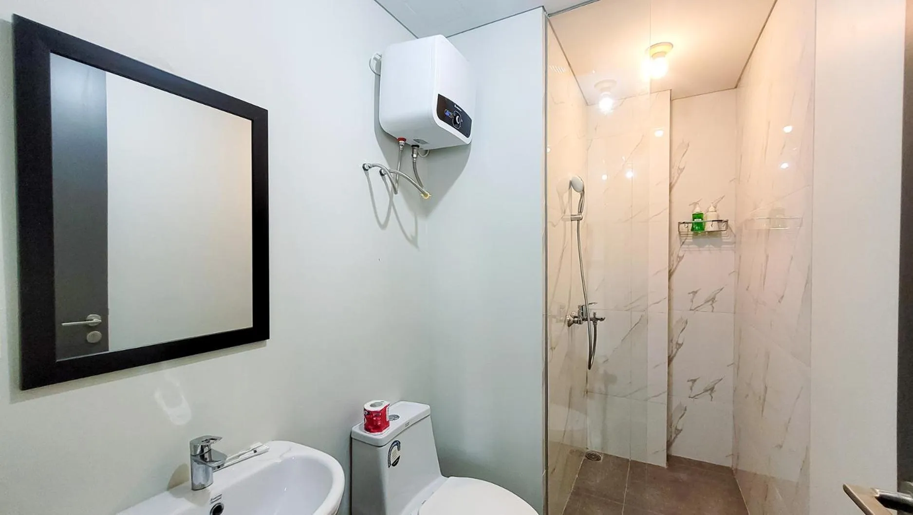 Shower in Palam Mansion at Apartment One Residence