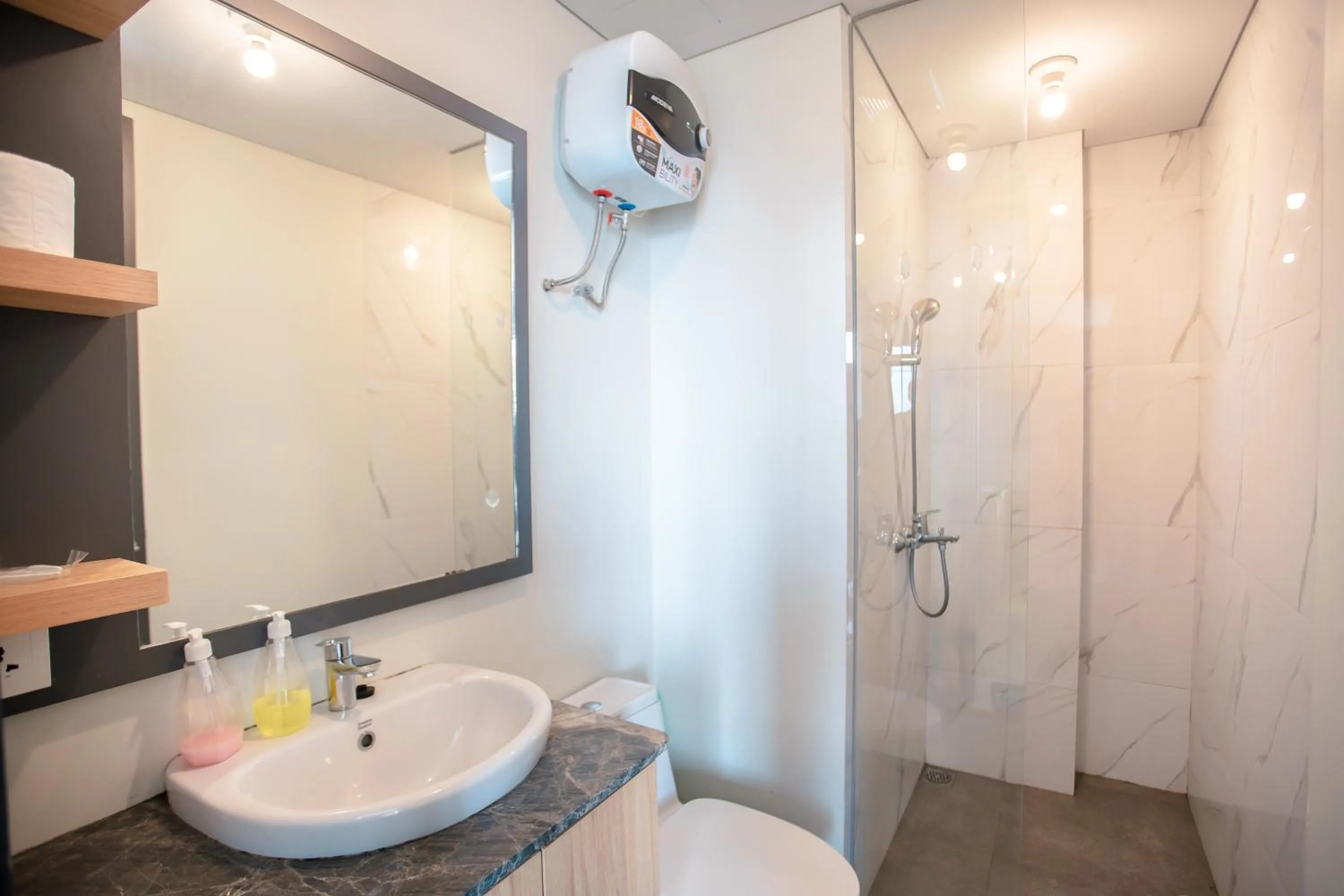 Shower in Palam Mansion at Apartment One Residence