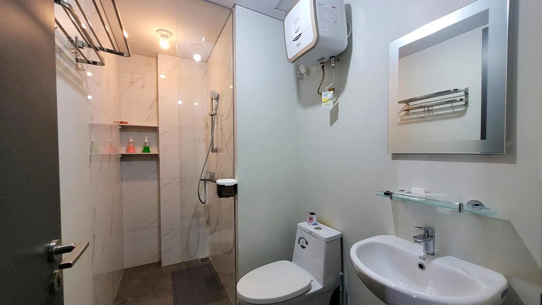 Shower in Palam Mansion at Apartment One Residence