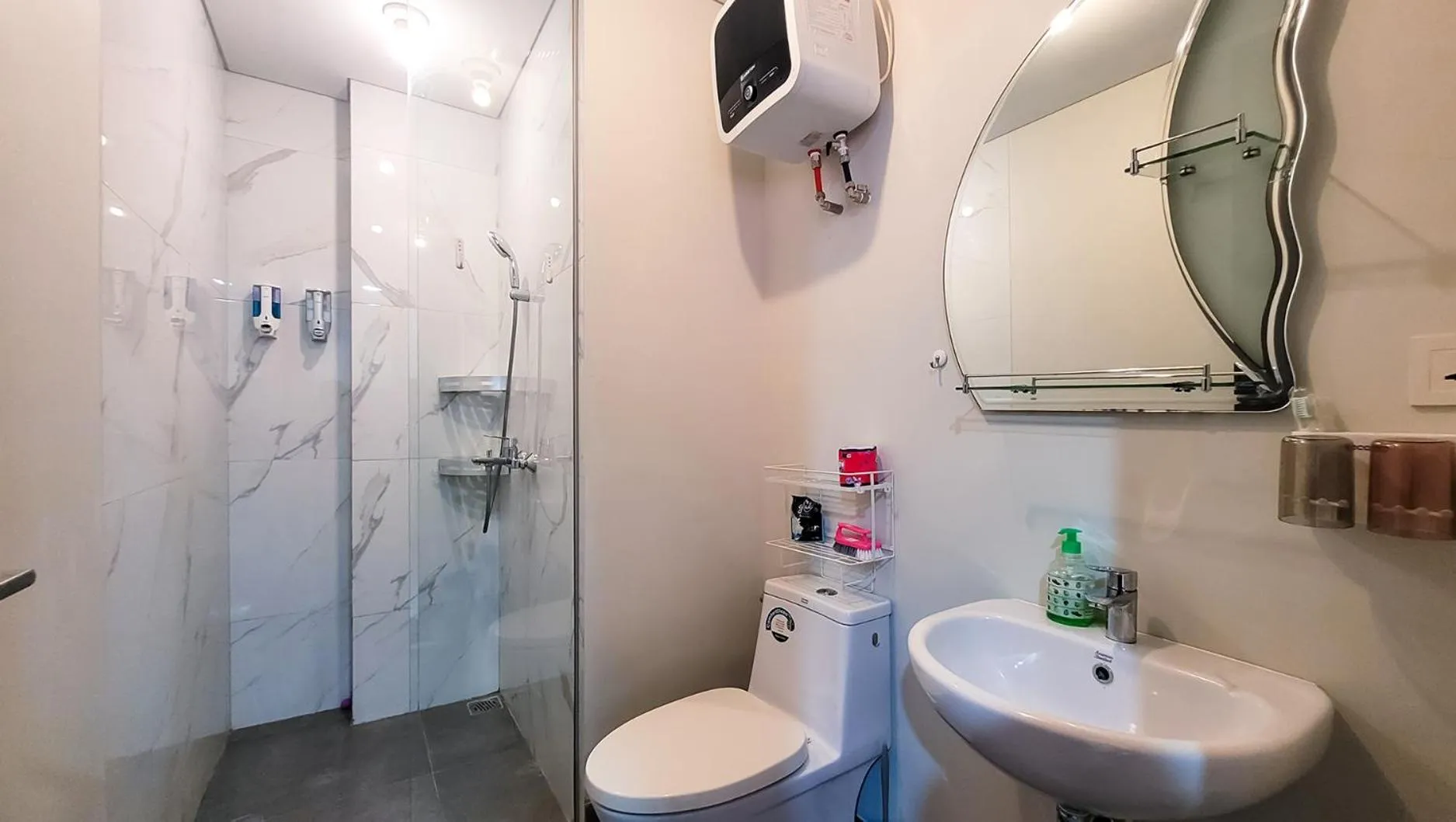 Shower in Palam Mansion at Apartment One Residence