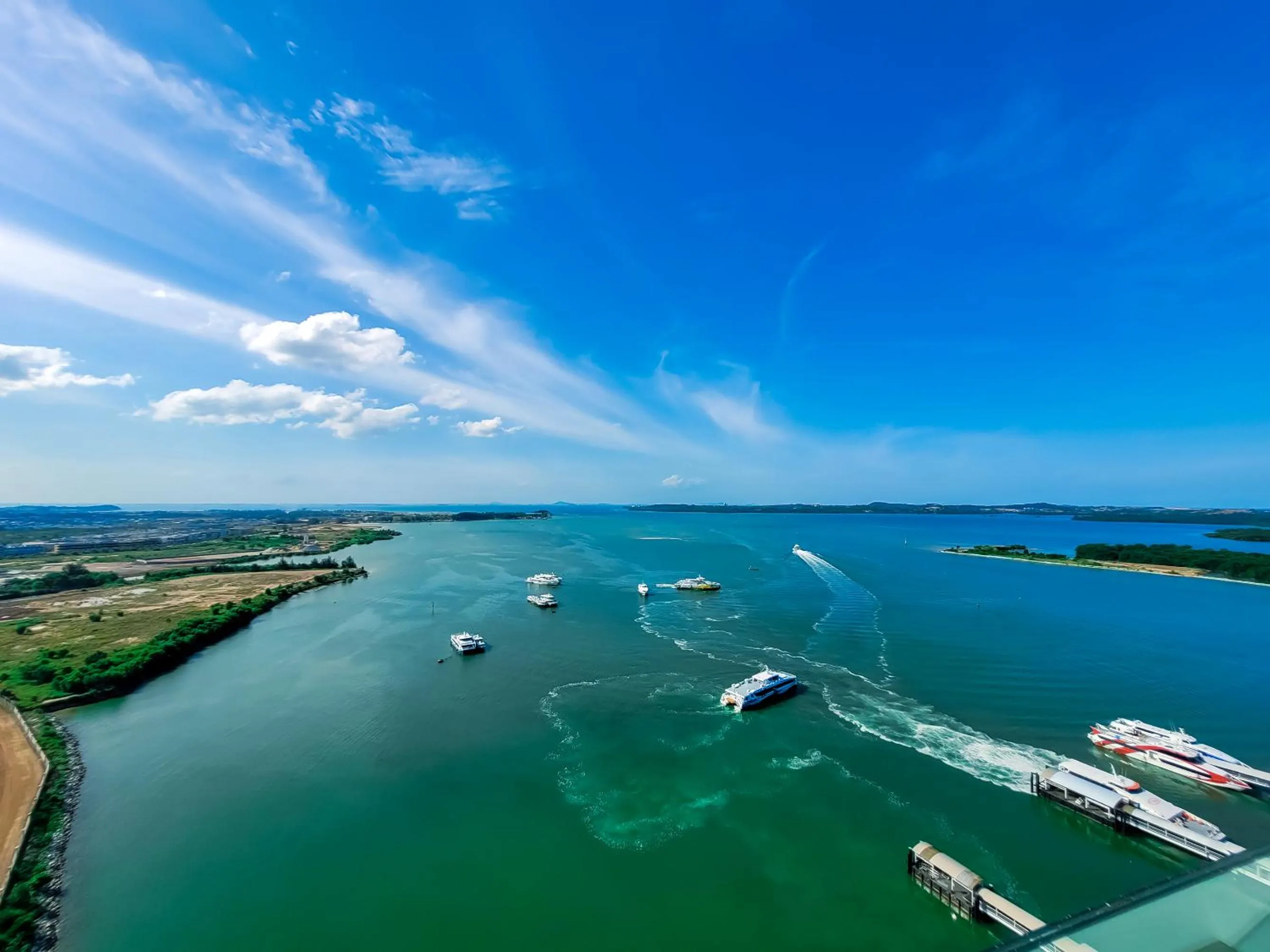 Sea view in Palam Mansion at Apartment One Residence