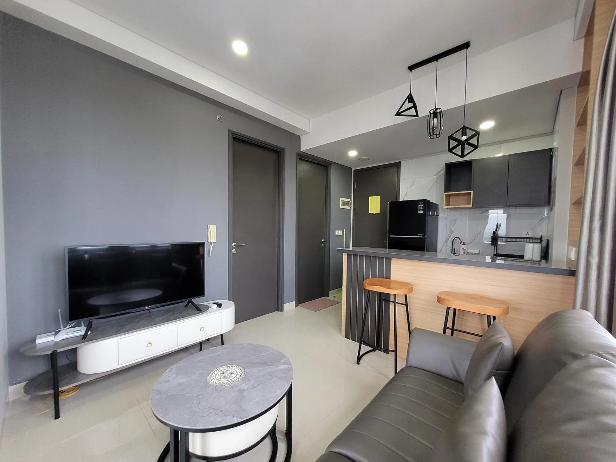 Communal lounge/ TV room in Palam Mansion at Apartment One Residence
