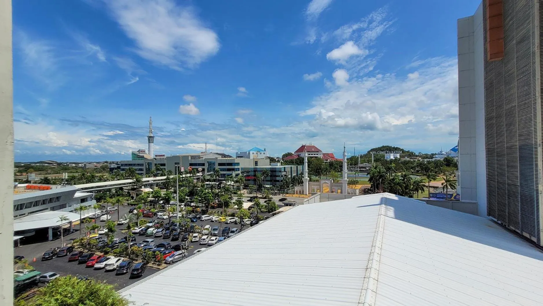 City view in Palam Mansion at Apartment One Residence