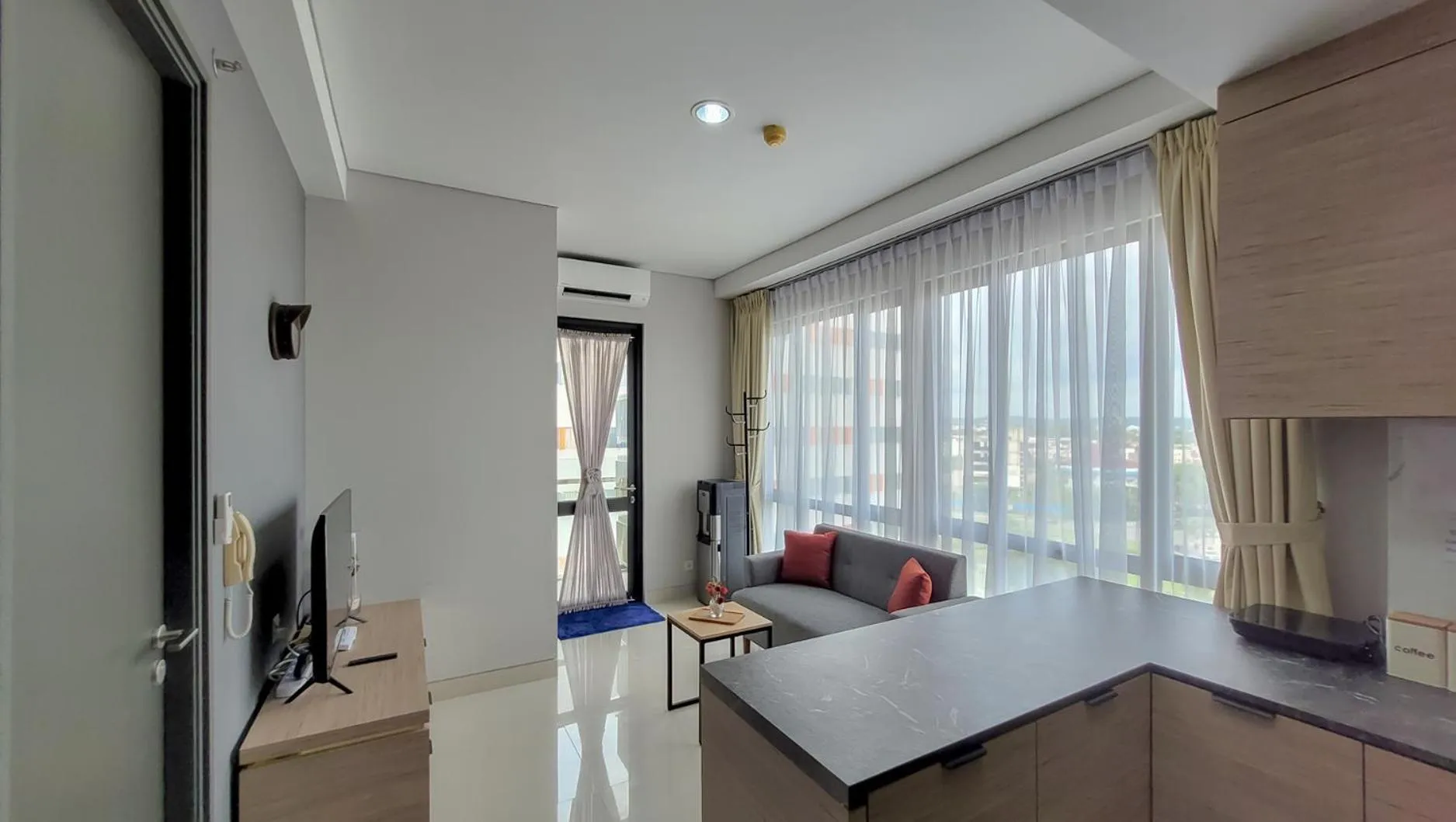 TV and multimedia in Palam Mansion at Apartment One Residence