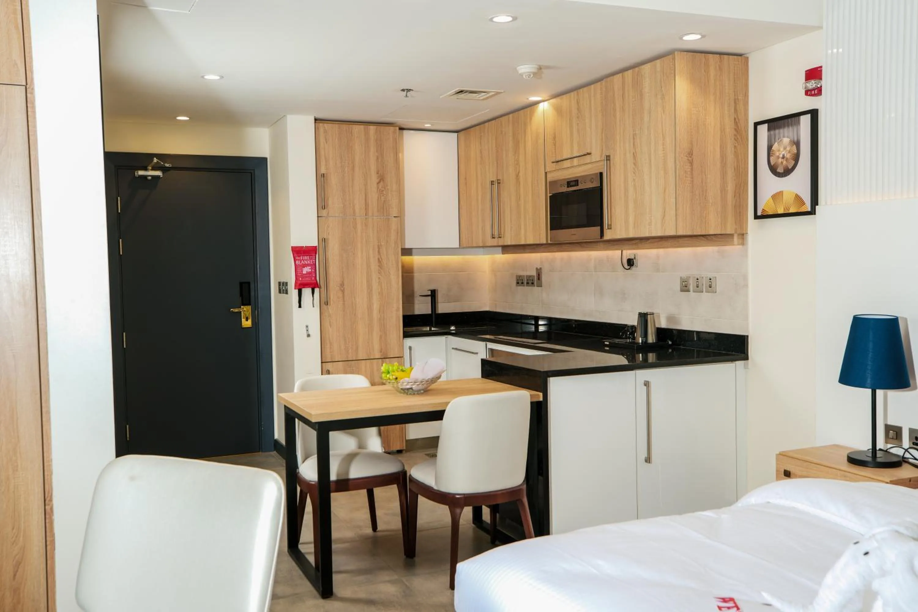 Kitchen or kitchenette in Royal Mansoura Residence Hotel