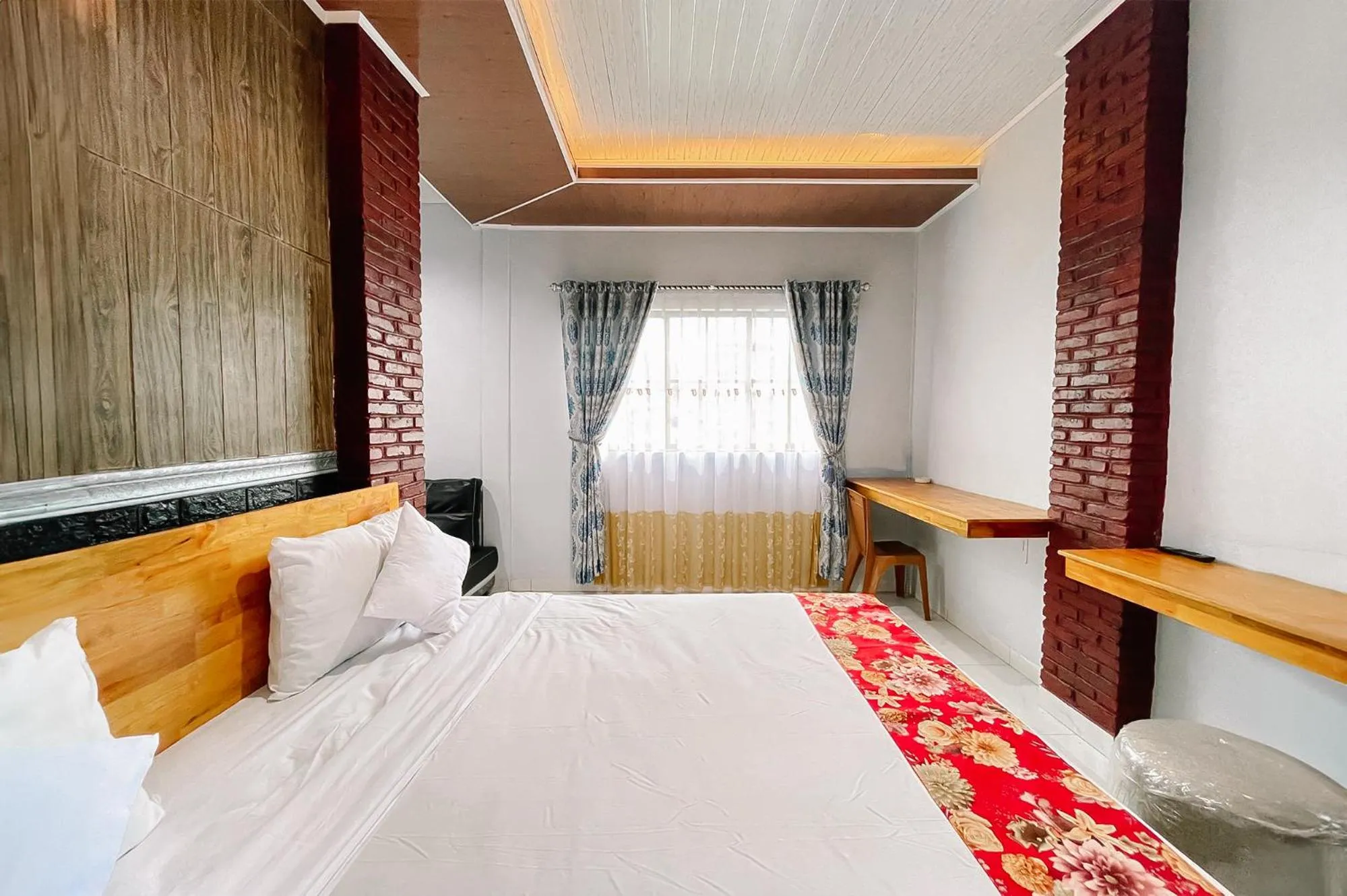 Bed in Hotel New Dieng By Helocus