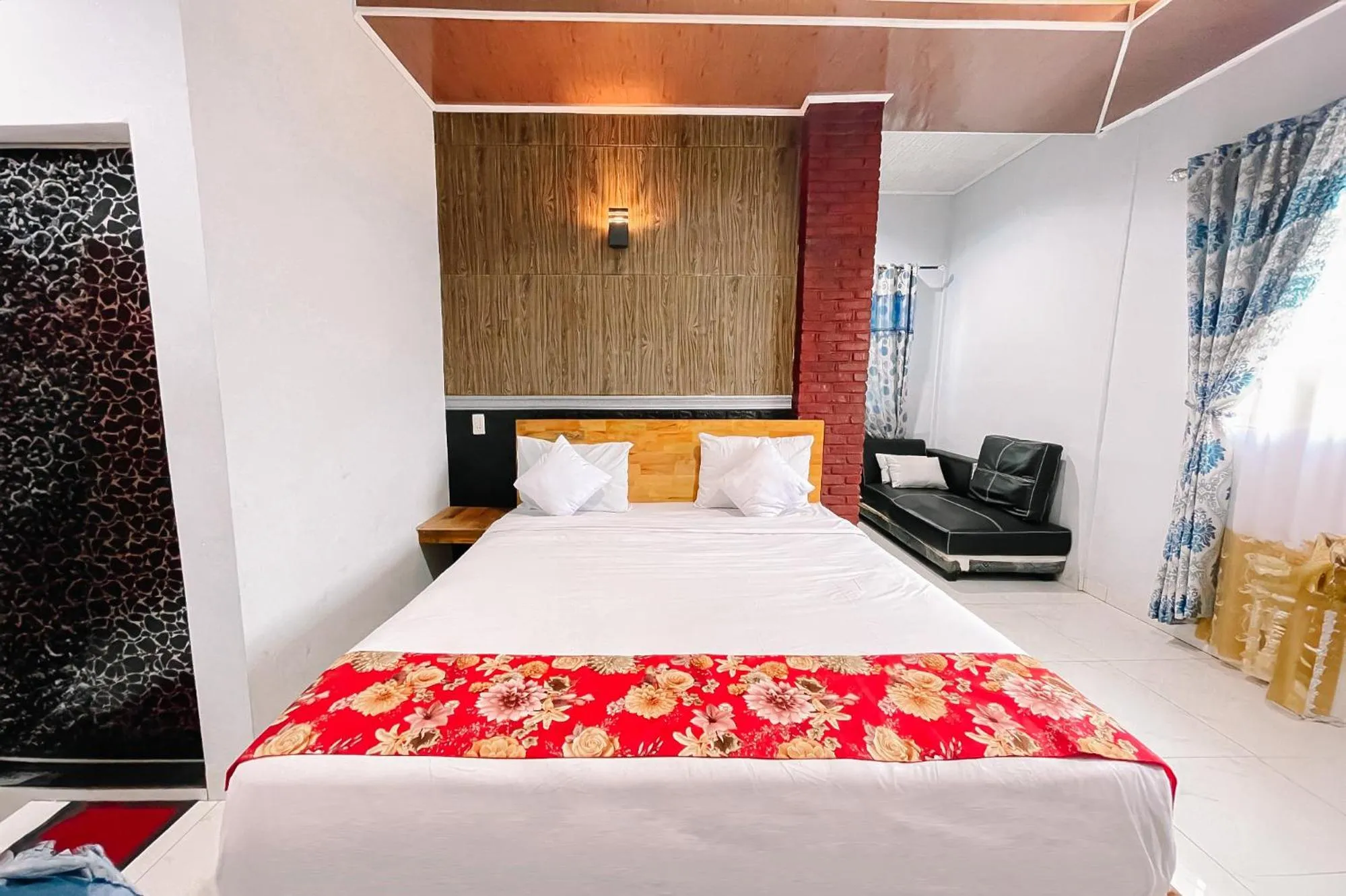 Bed in Hotel New Dieng By Helocus