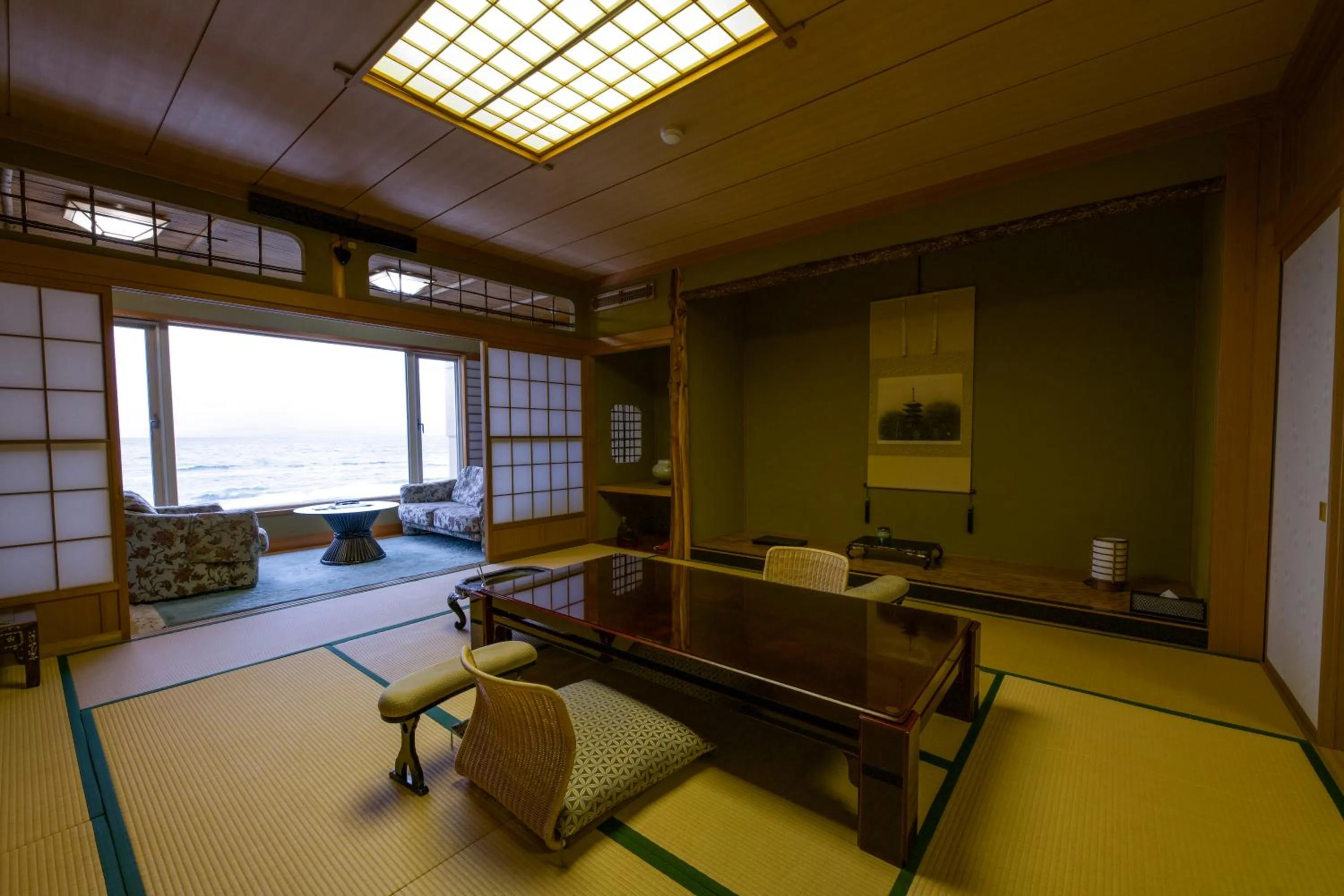 Photo of the whole room in Wakamatsu Hot Spring Resort