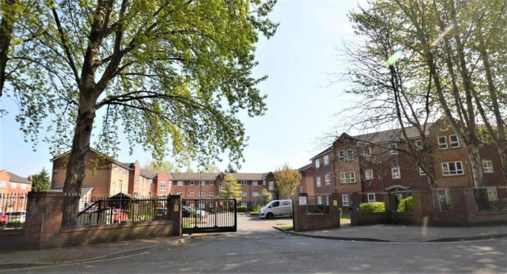 Princess Gardens Liverpool Accessible - Infinity