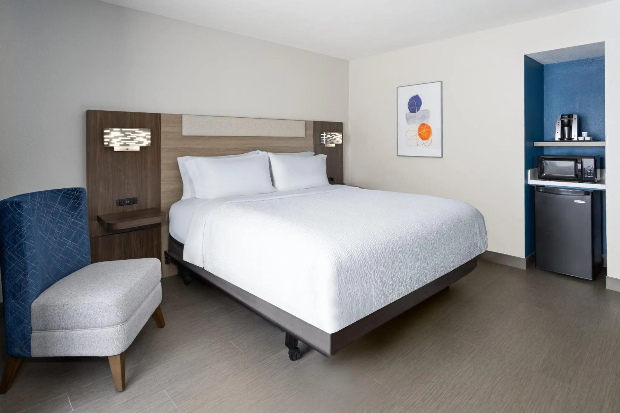 Photo of the whole room, Bed in Holiday Inn Express Augusta Downtown by IHG