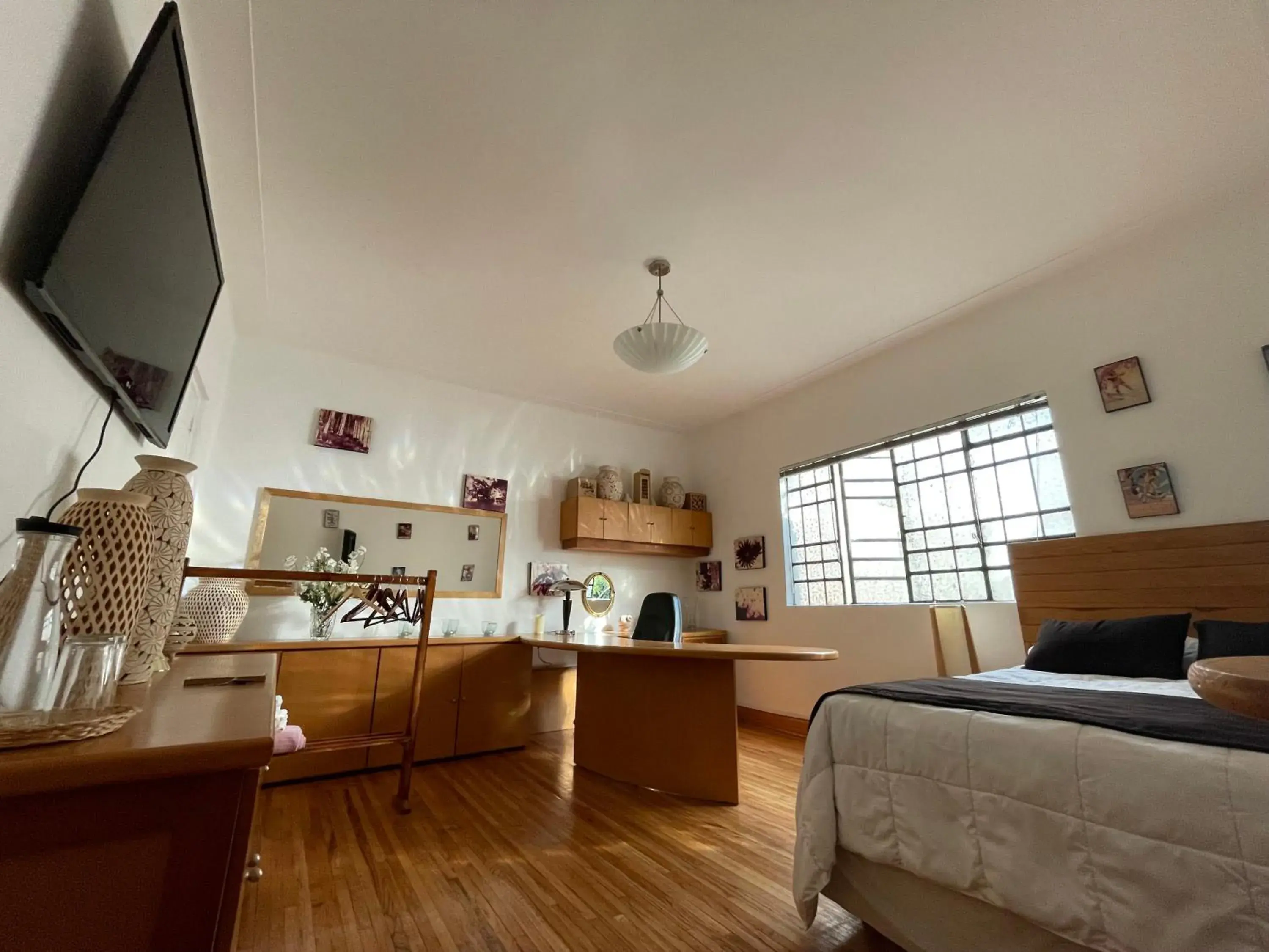 Superior Double Room in Hostal Roma Condesa Superior Double Room in Hostal Roma Condesa