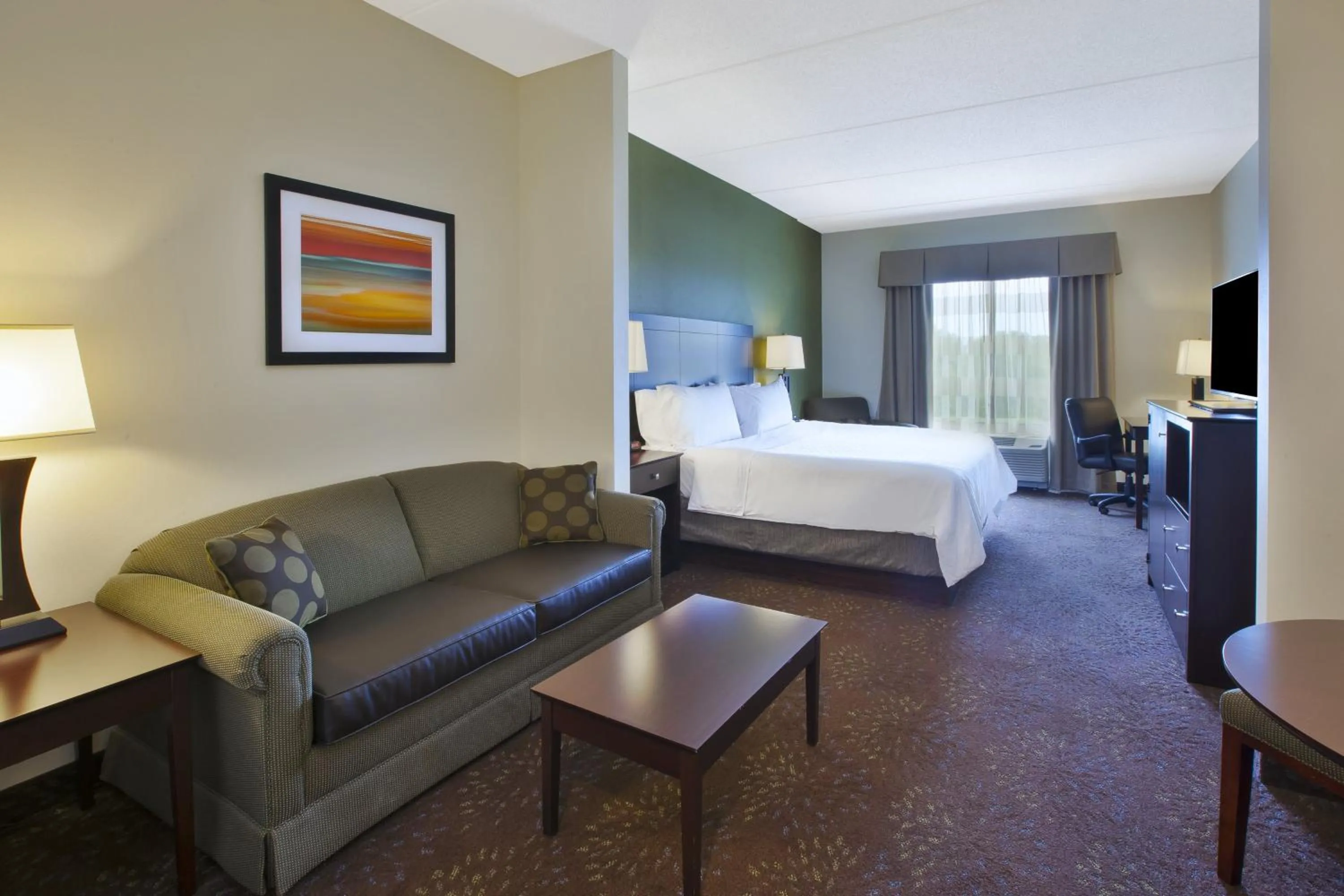 Photo of the whole room, Bed in Holiday Inn Express & Suites Geneva Finger Lakes by IHG