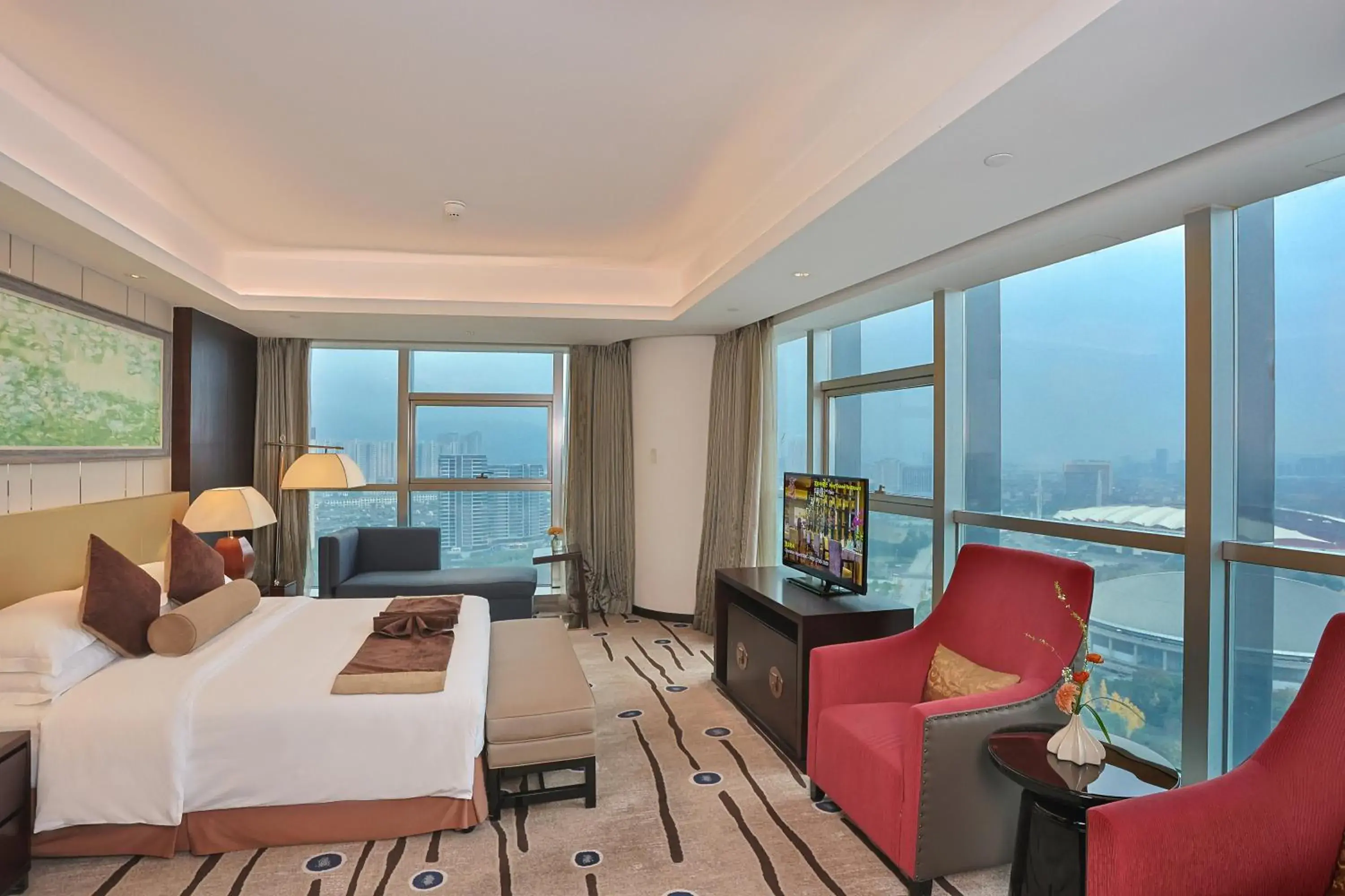 1 King One Bedroom Suite Lake View-Airport transfer & Breakfast and Dinner & Customized toiletries in Expo Center Hotel - Free Shuttle Bus & Late Check-out 1 King One Bedroom Suite Lake View-Airport transfer & Breakfast and Dinner & Customized toiletries in Expo Center Hotel - Free Shuttle Bus & Late Check-out